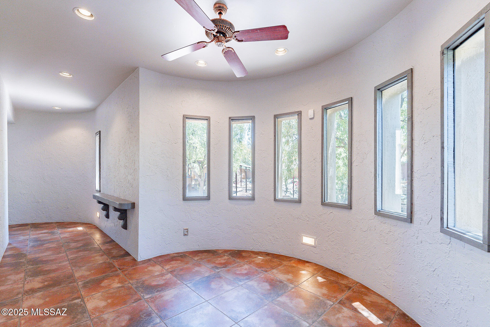 9450 E Placita Oaxaca