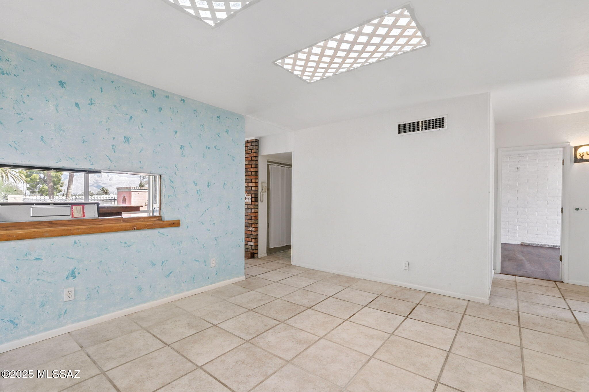 9085 E Bellevue Street