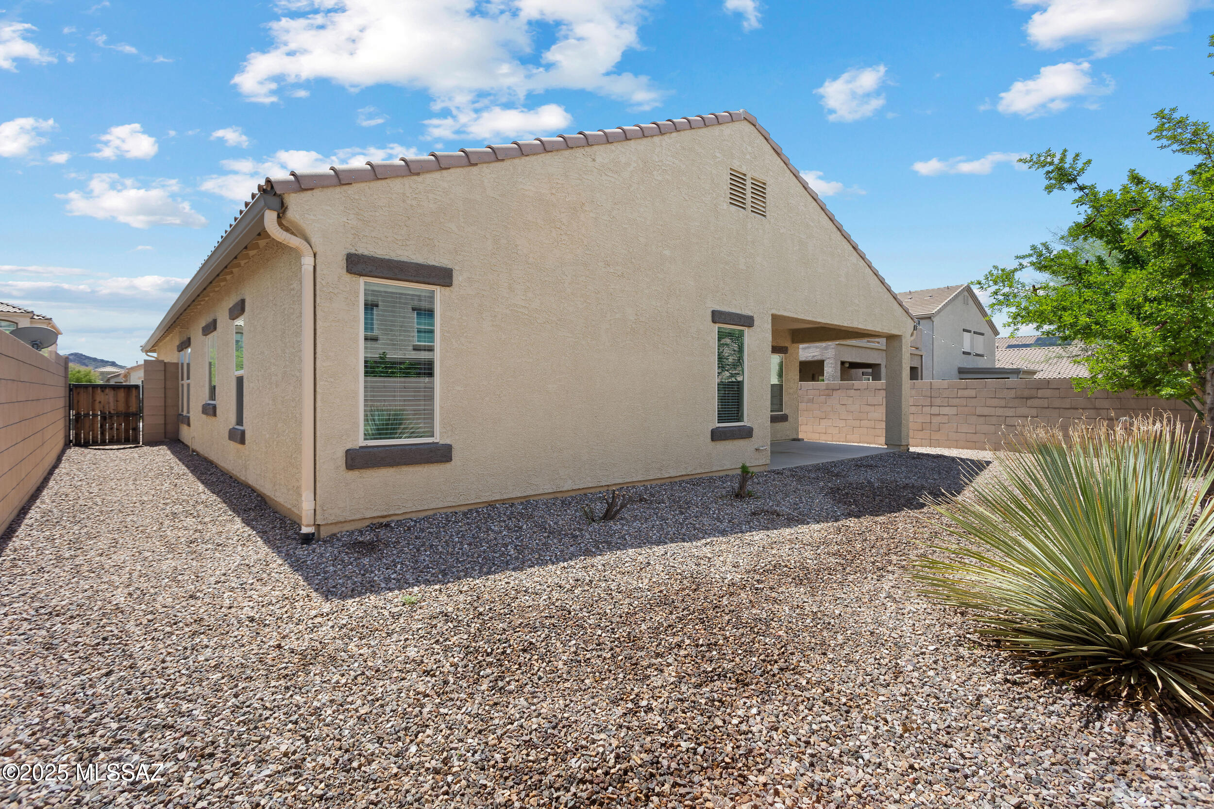 9002 W Rolling Springs Drive