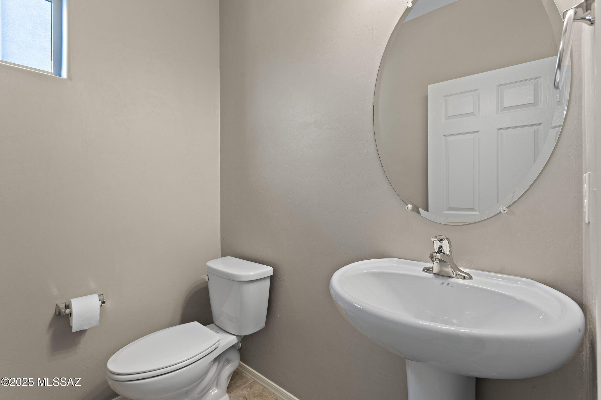 9002 W Rolling Springs Drive