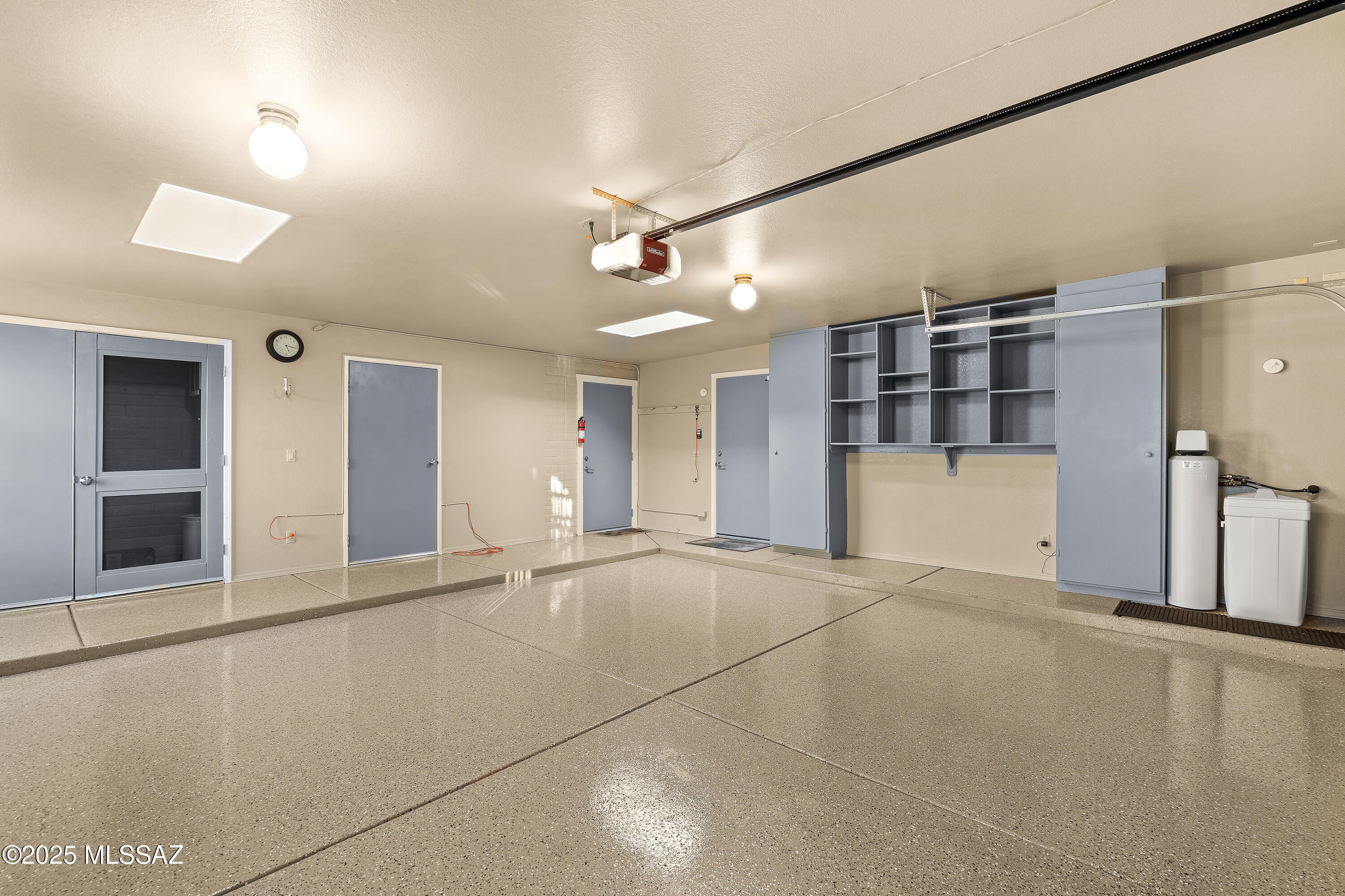 5344 N Via Sempreverde