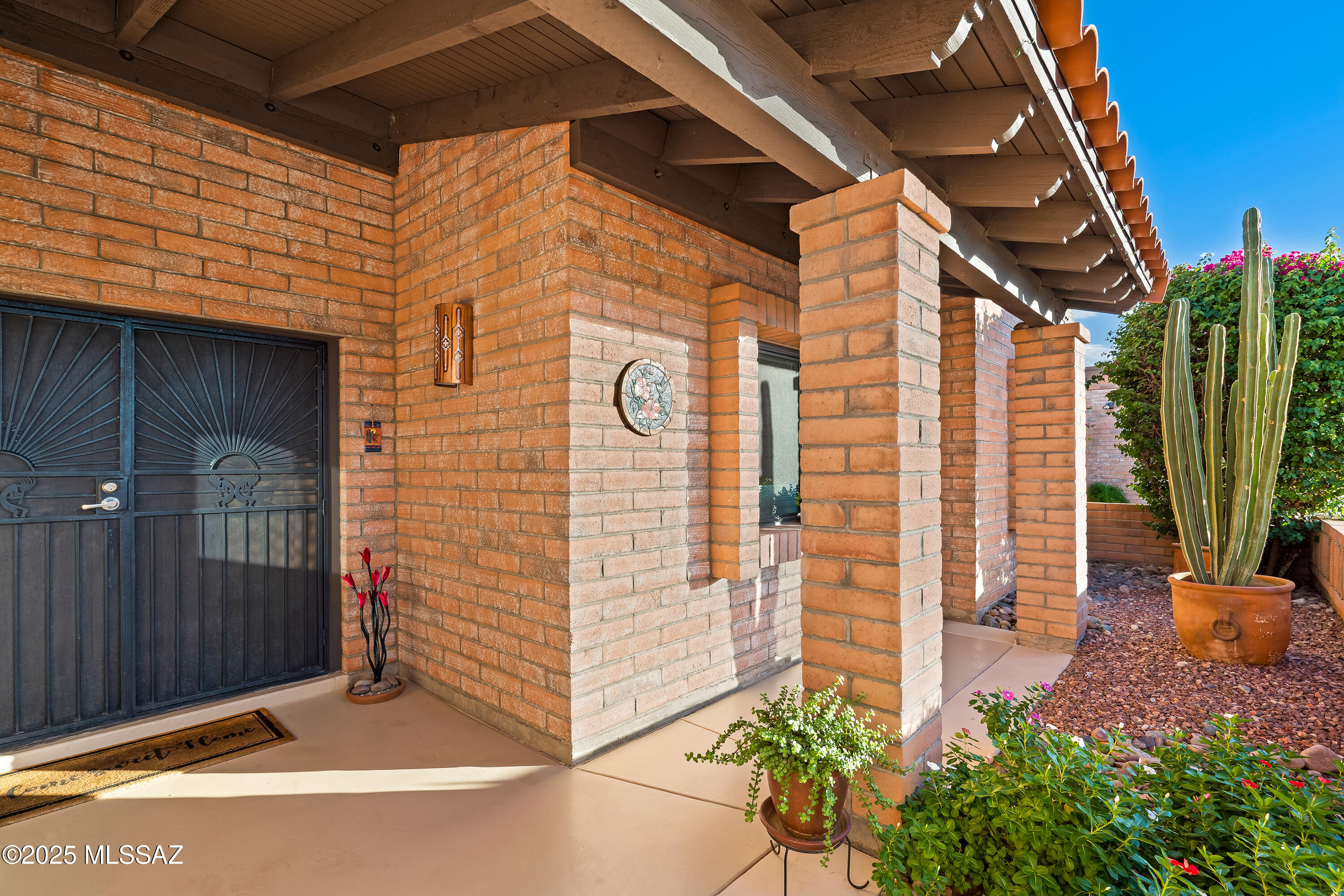 5344 N Via Sempreverde