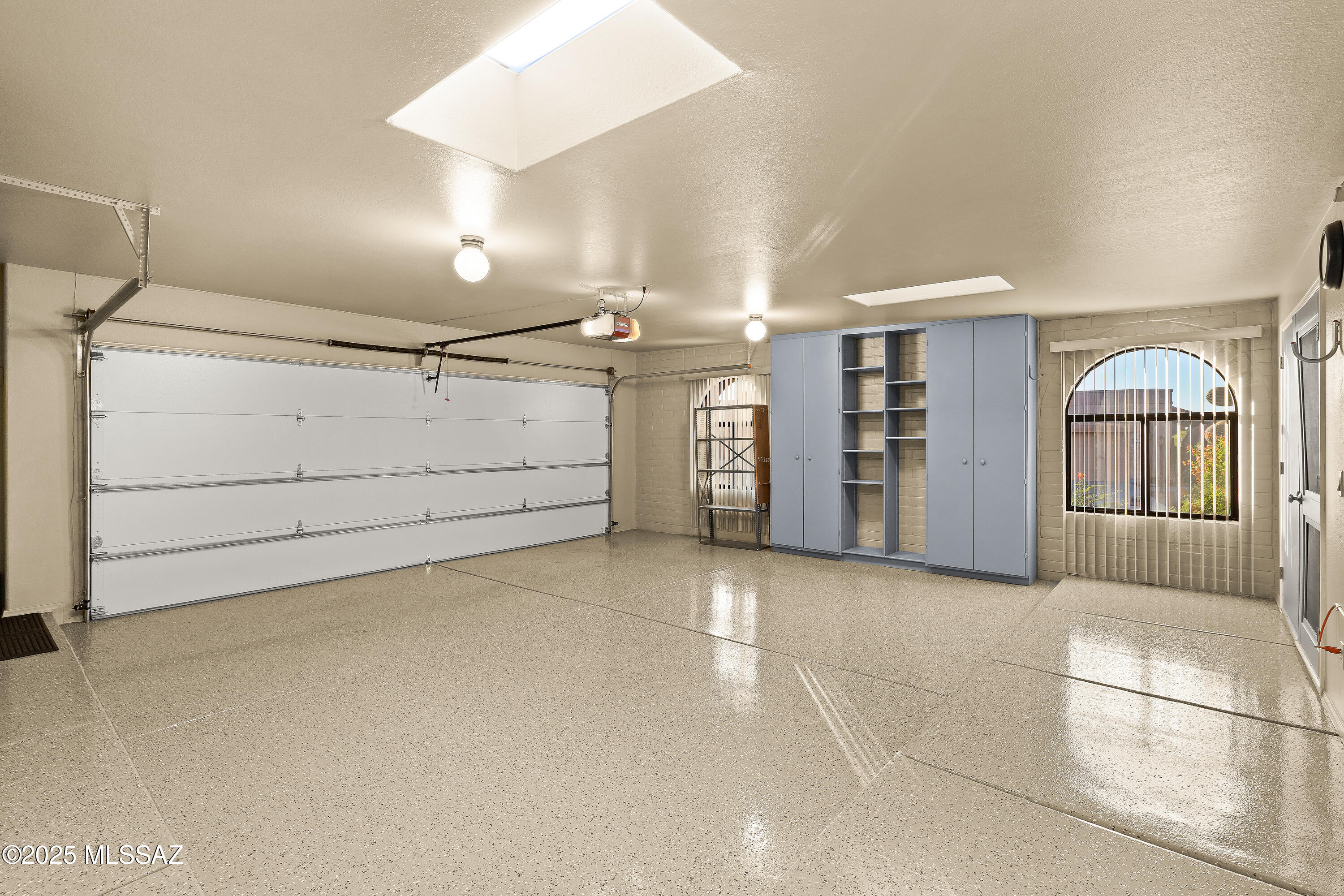 5344 N Via Sempreverde