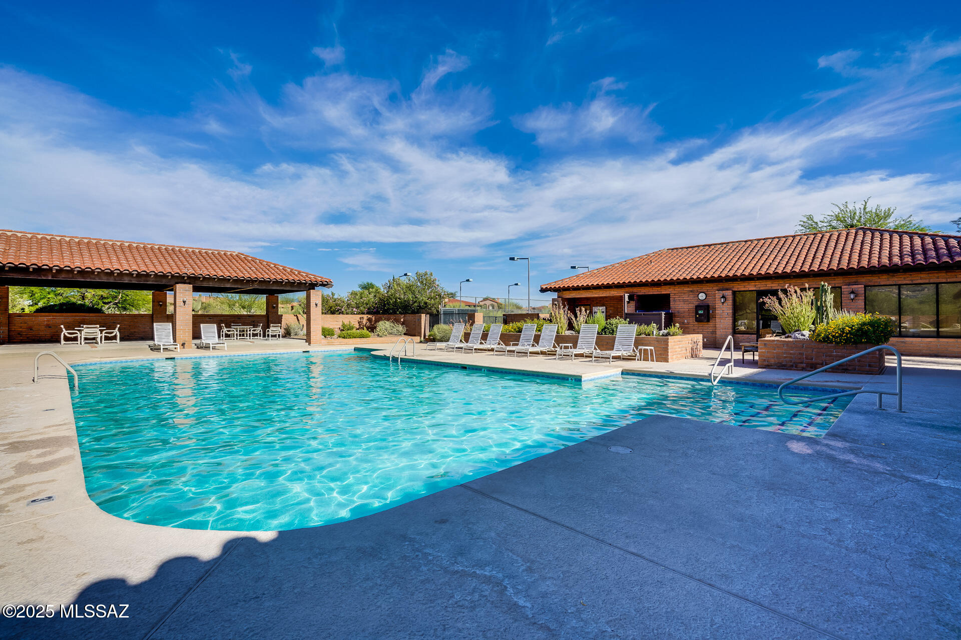 5344 N Via Sempreverde