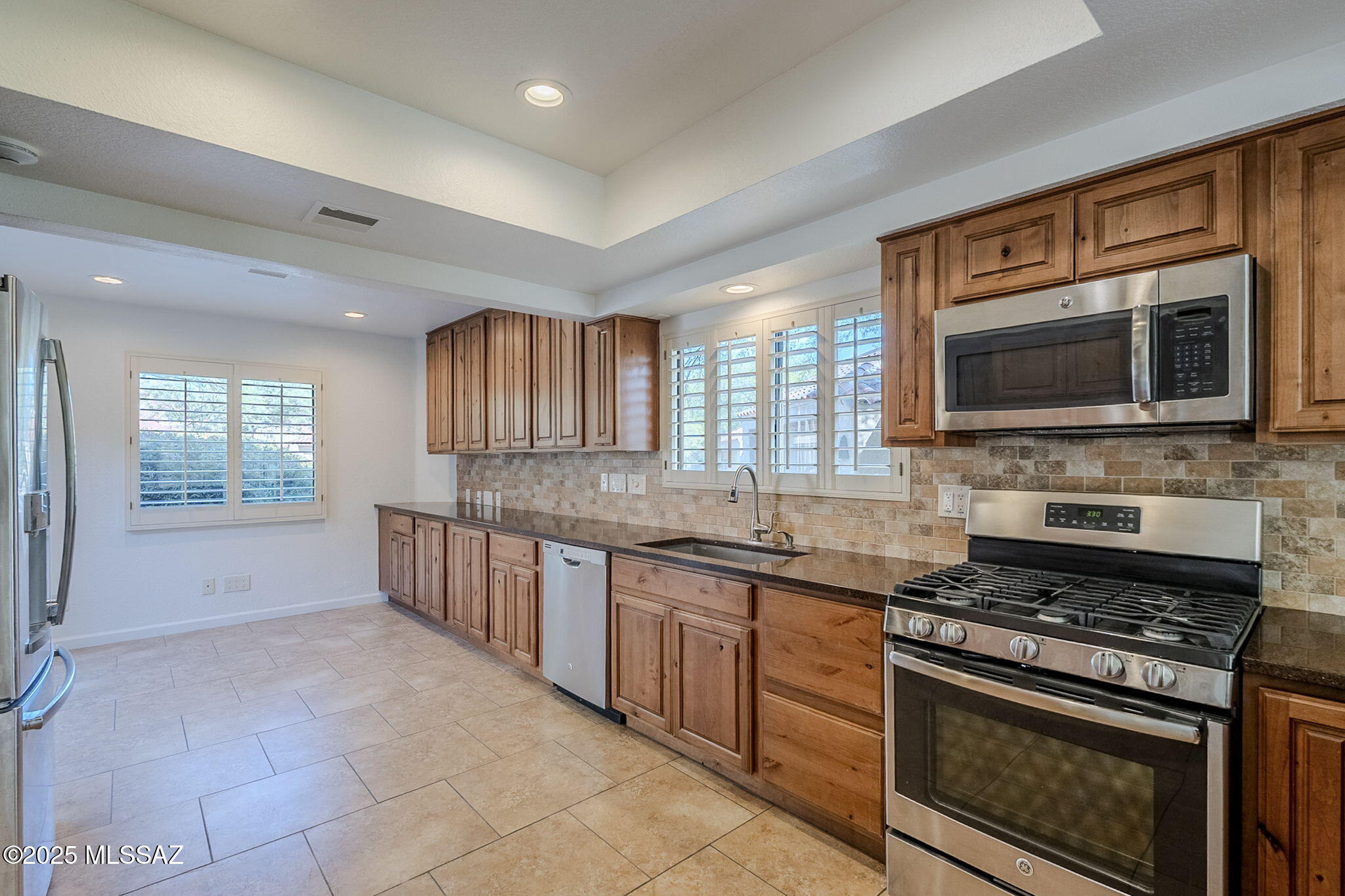 6127 N Golden Eagle Drive