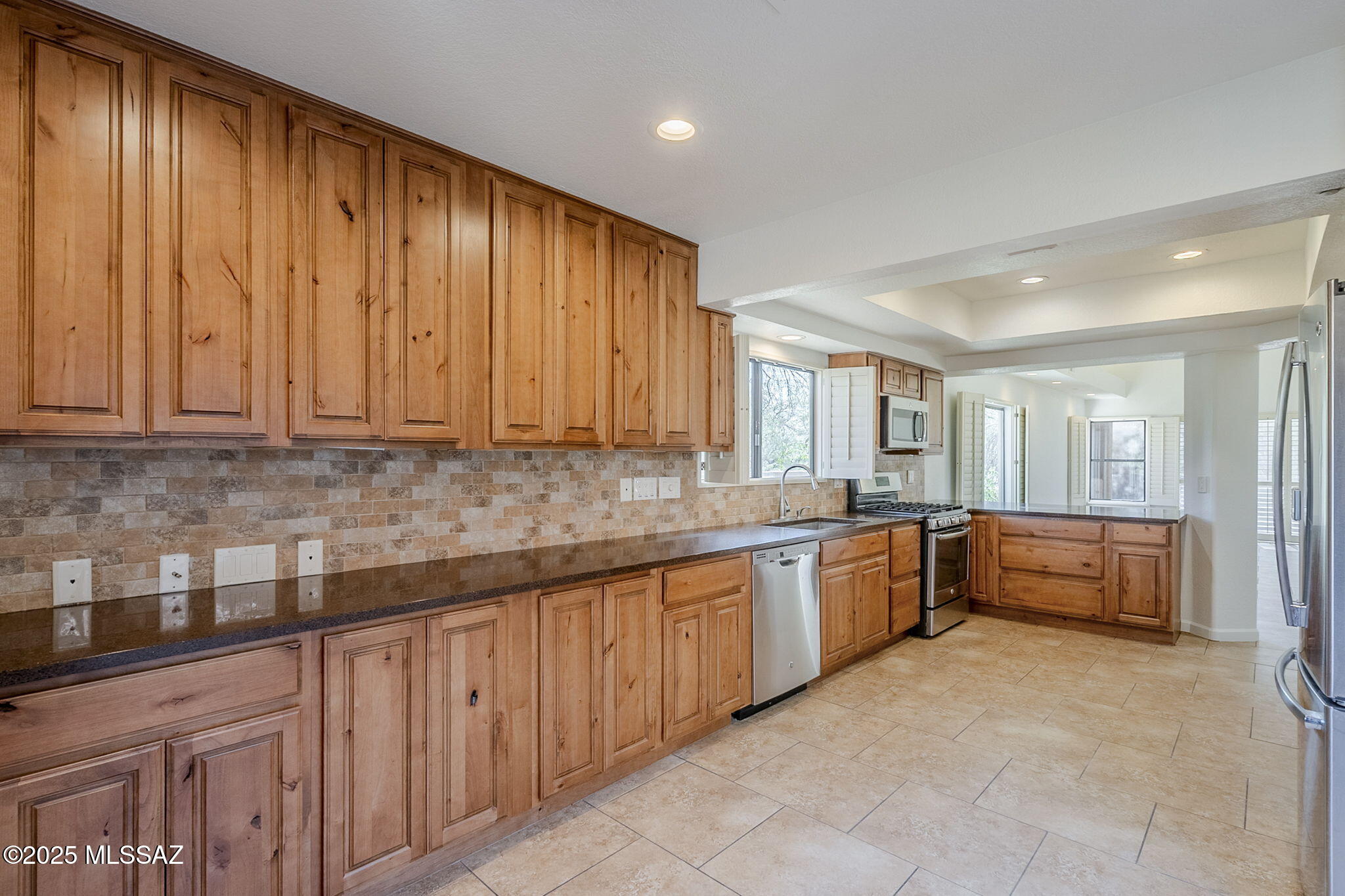 6127 N Golden Eagle Drive