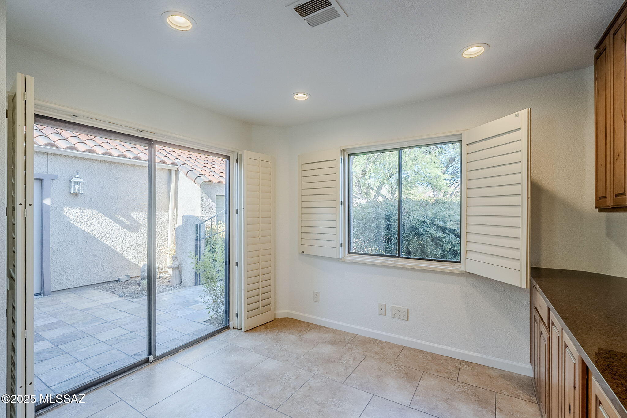 6127 N Golden Eagle Drive