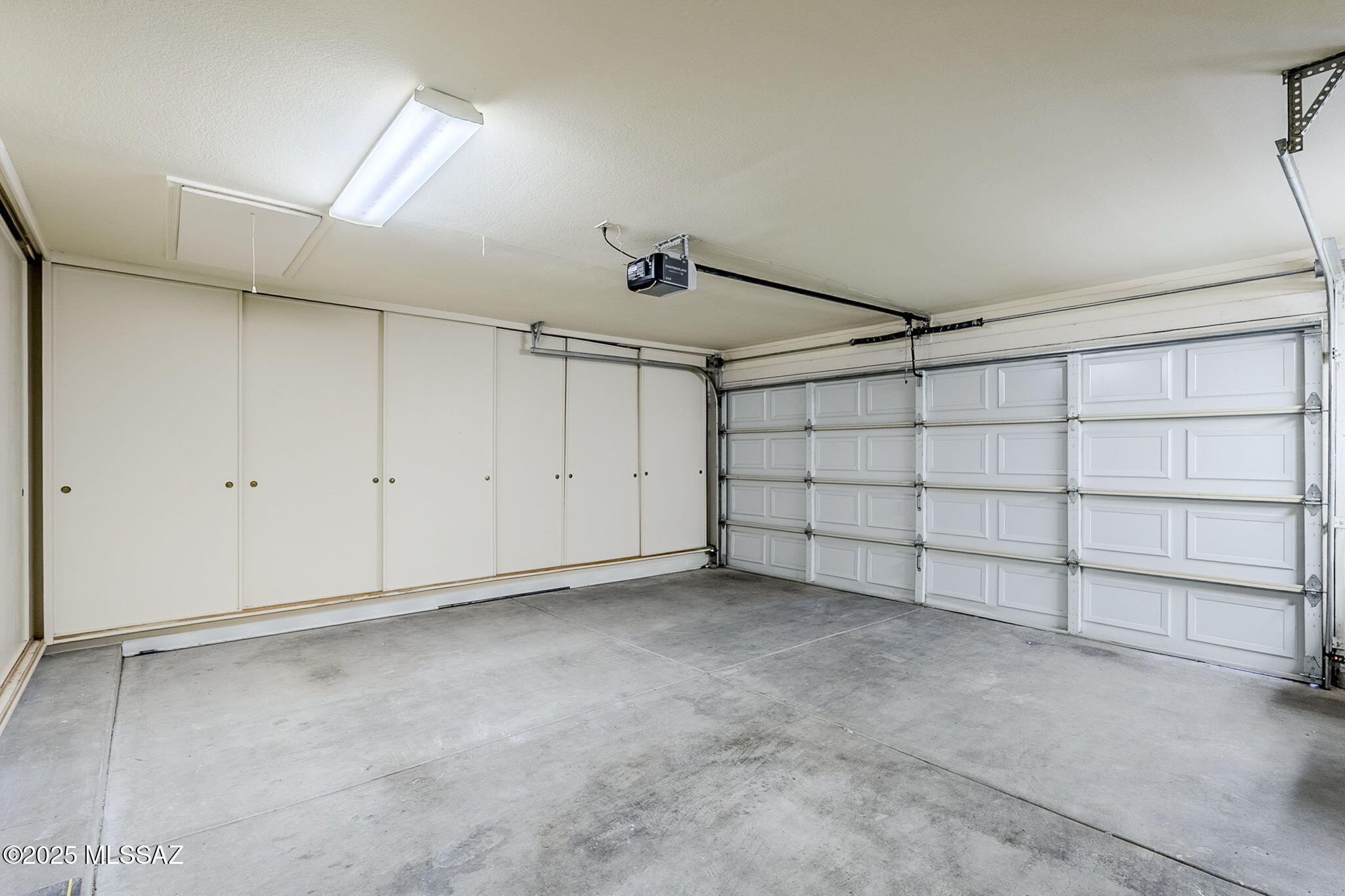 6127 N Golden Eagle Drive