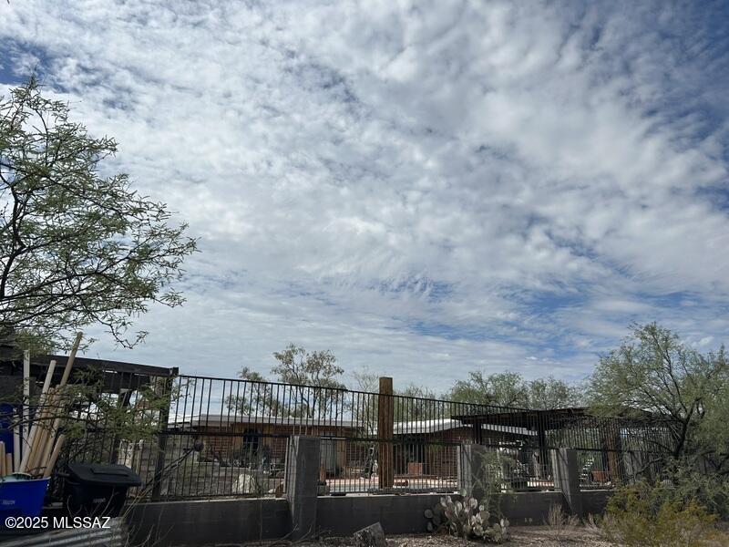 11525 E Tanque Verde Road