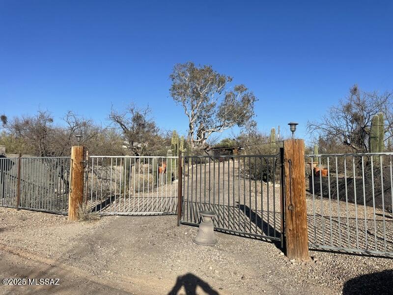 11525 E Tanque Verde Road