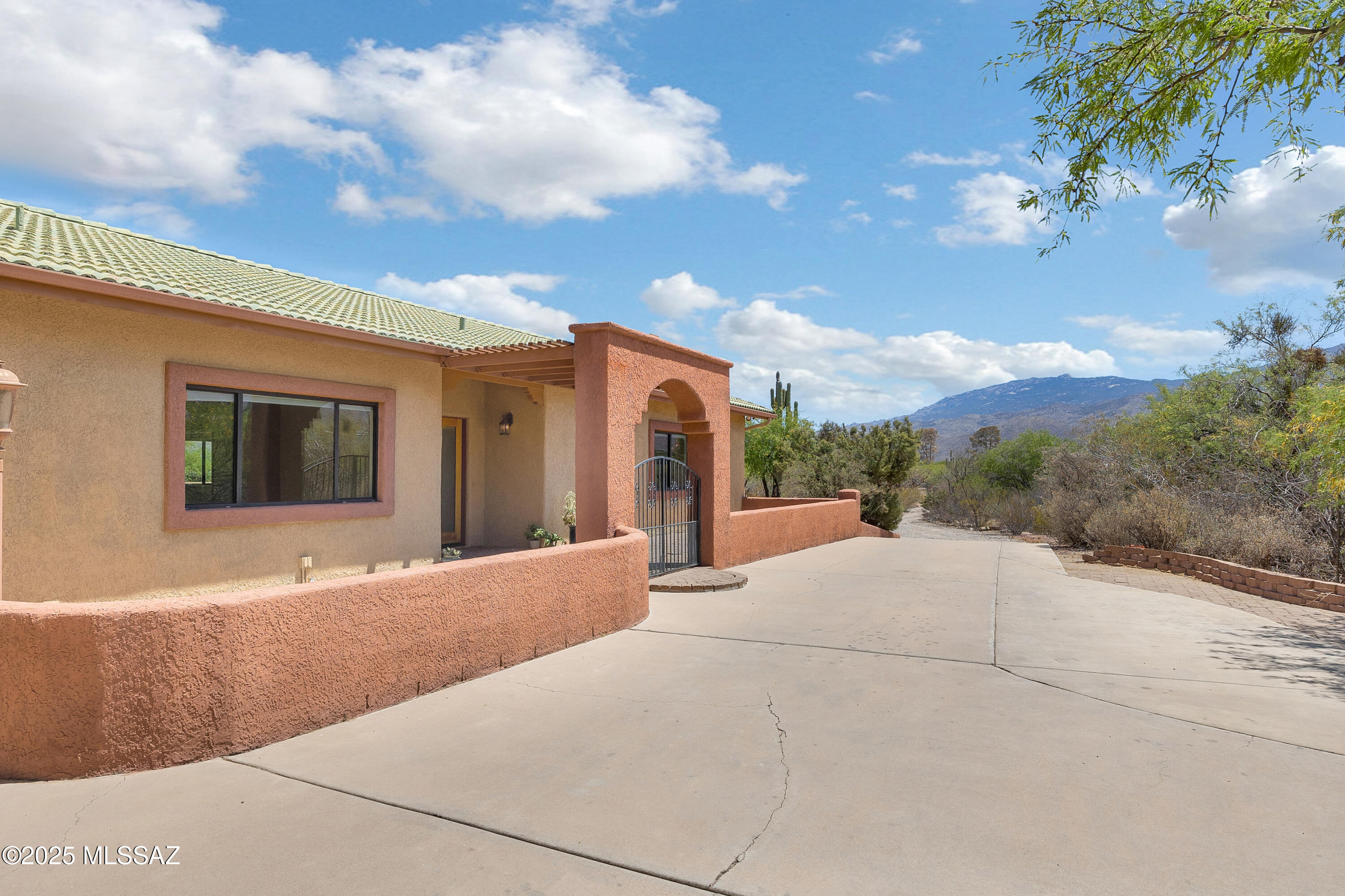 12471 E Speedway Boulevard