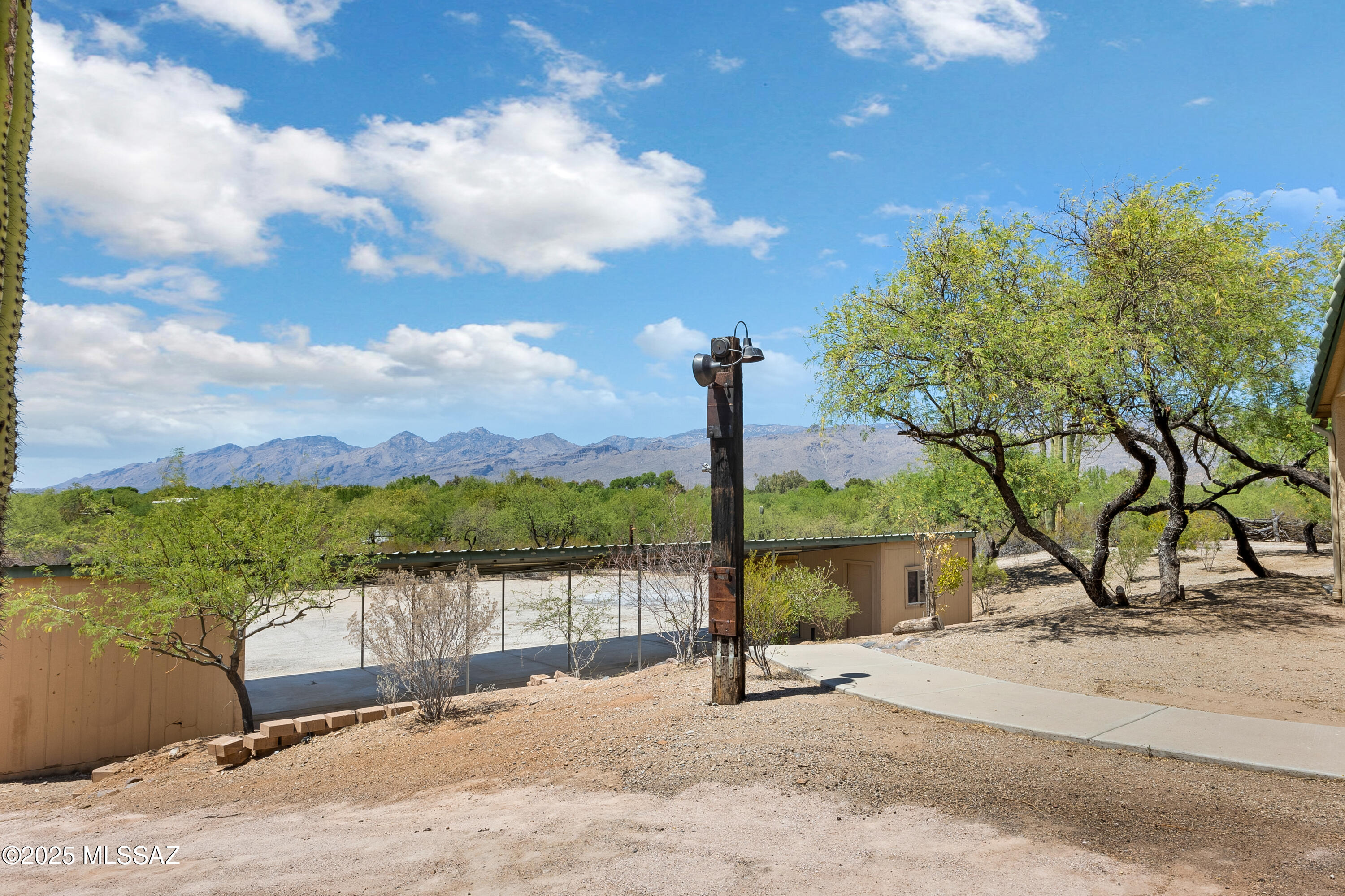 12471 E Speedway Boulevard