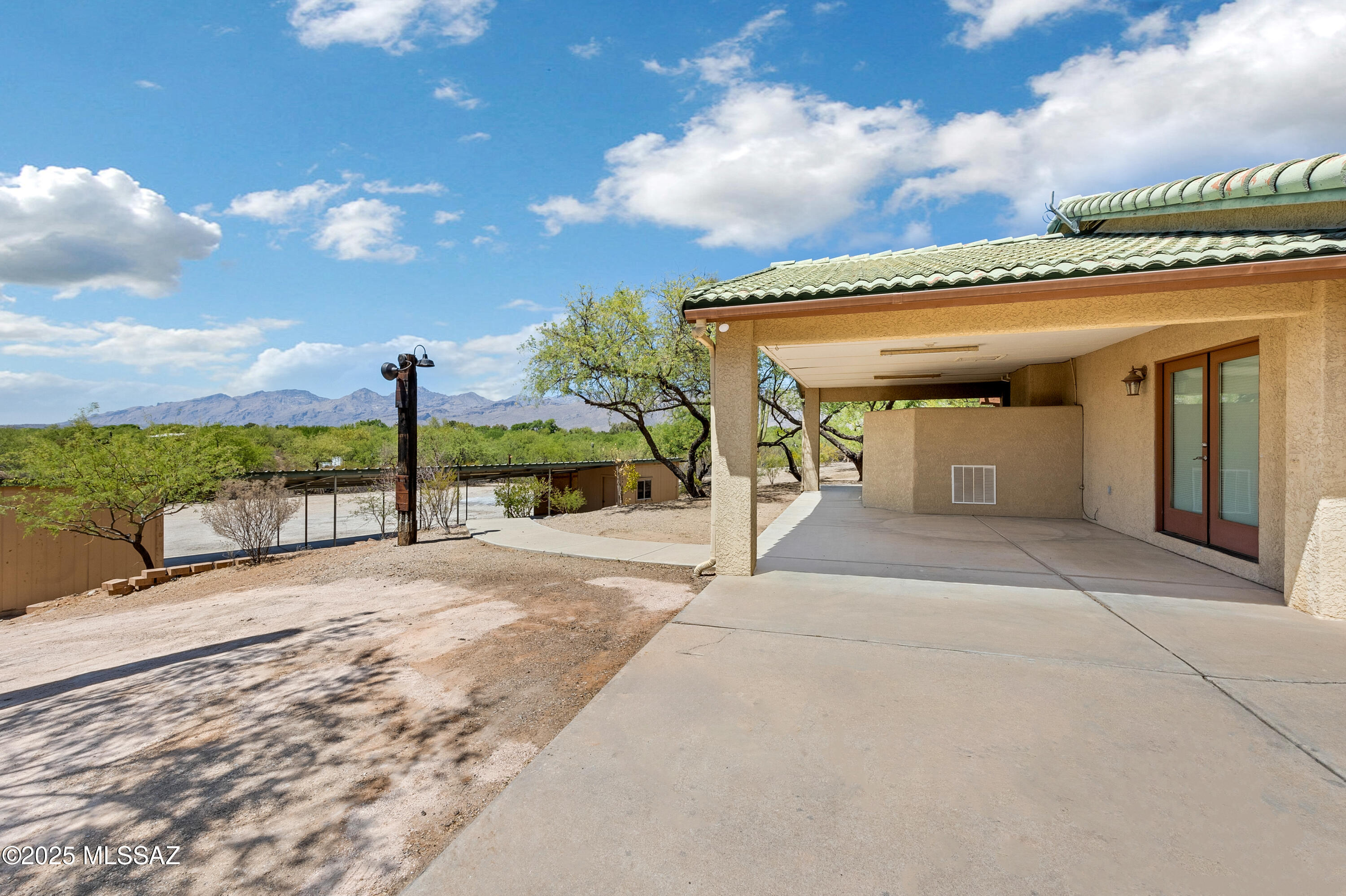 12471 E Speedway Boulevard