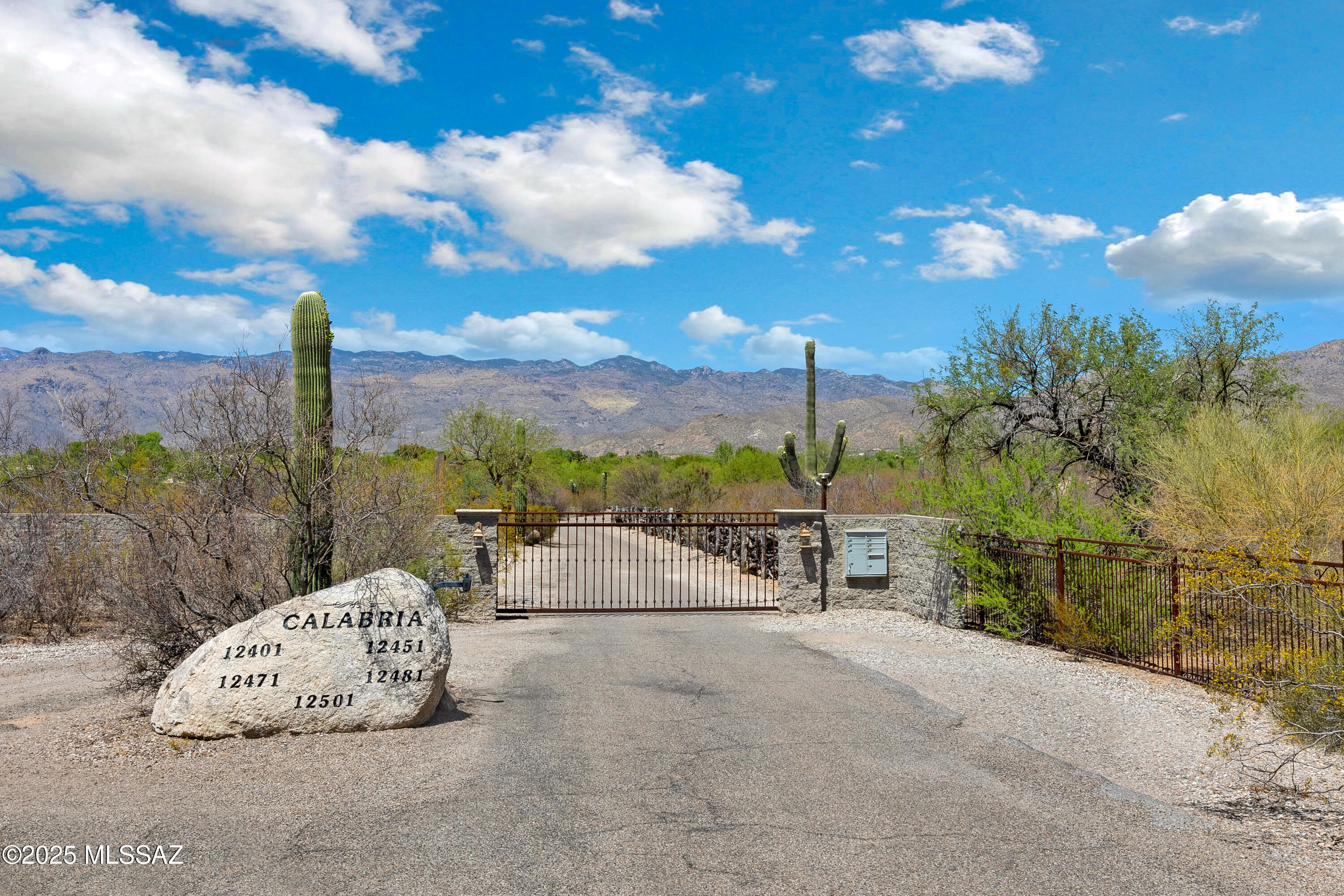 12471 E Speedway Boulevard