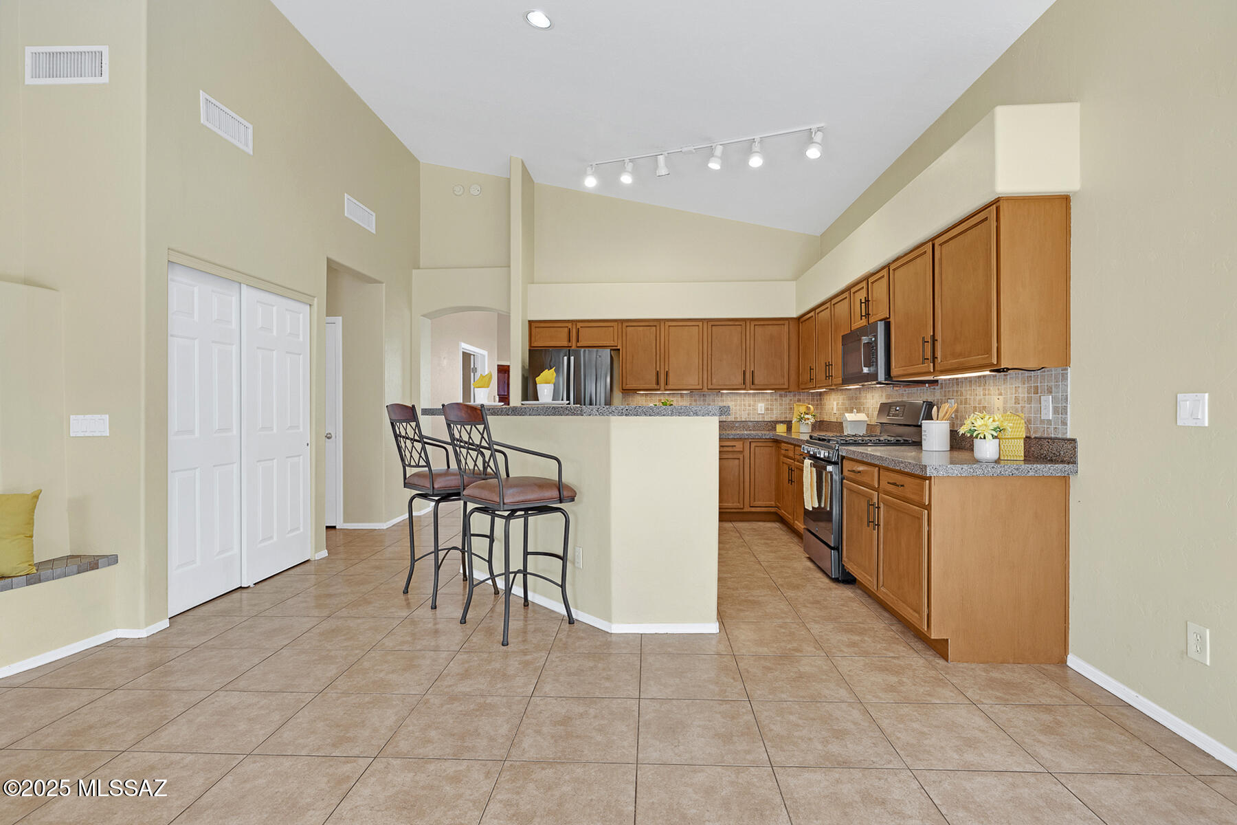 10980 E Siskin Place