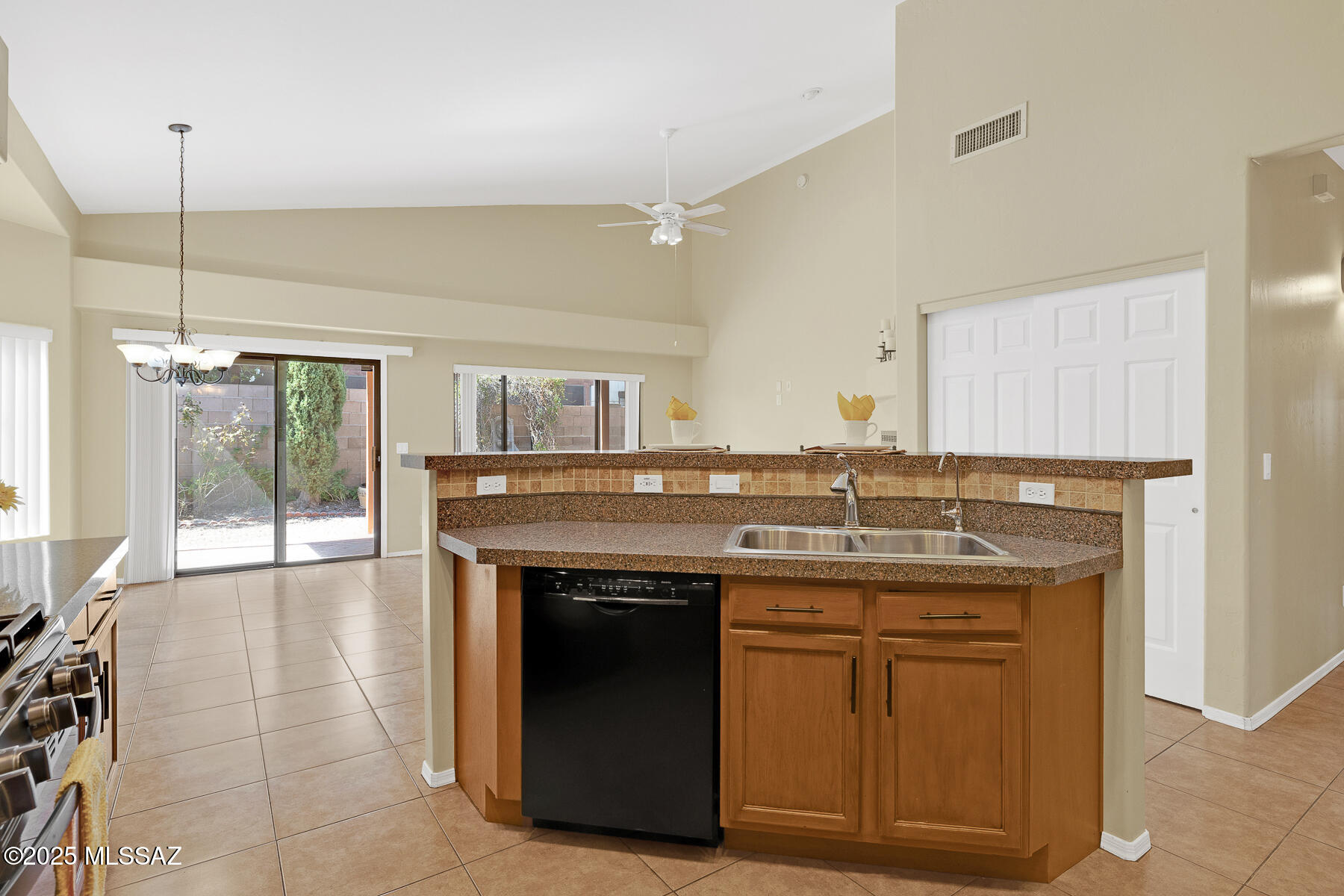 10980 E Siskin Place