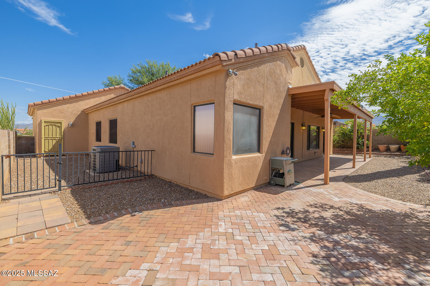 10980 E Siskin Place