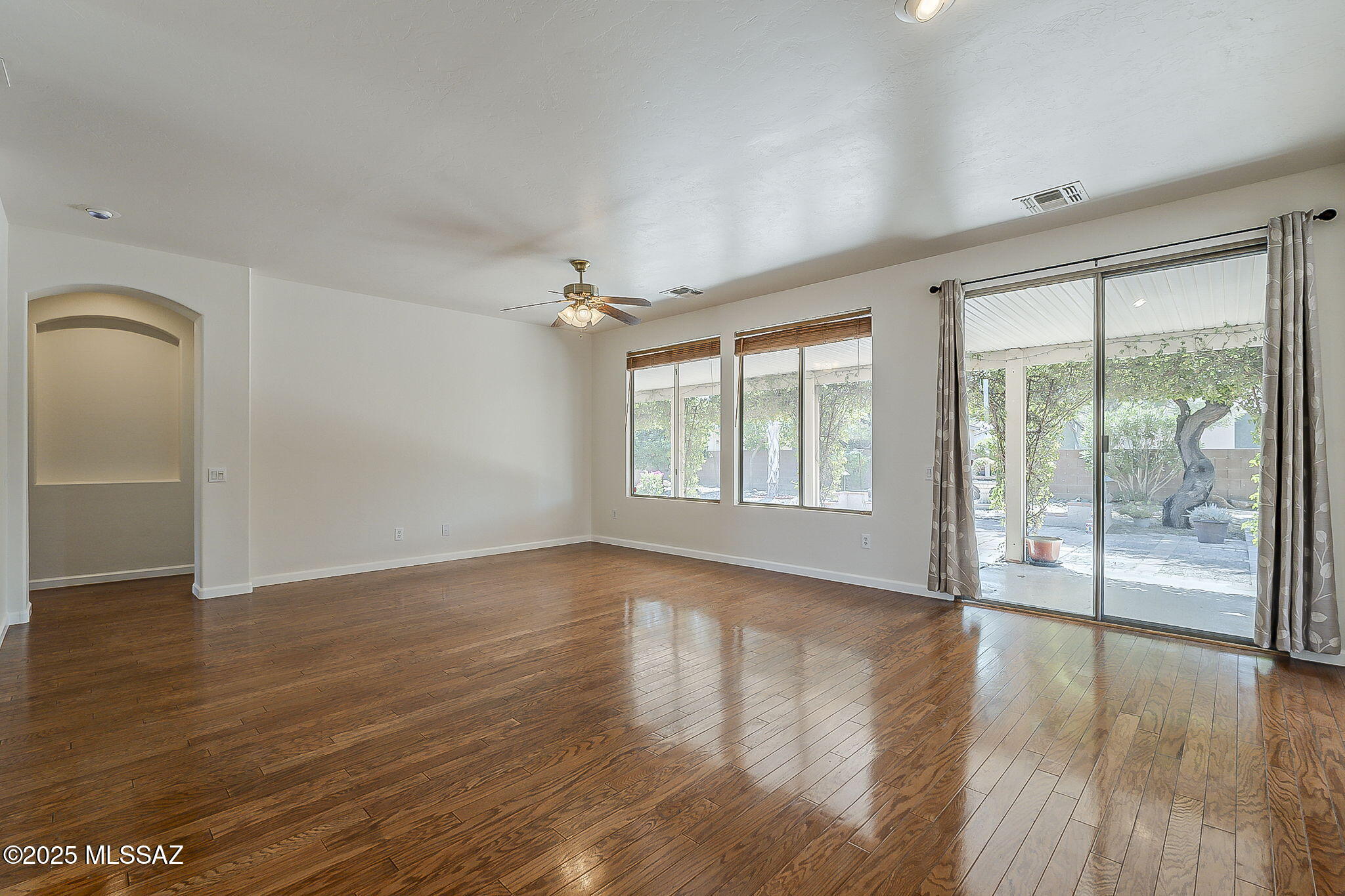 7676 W Madrigal Drive