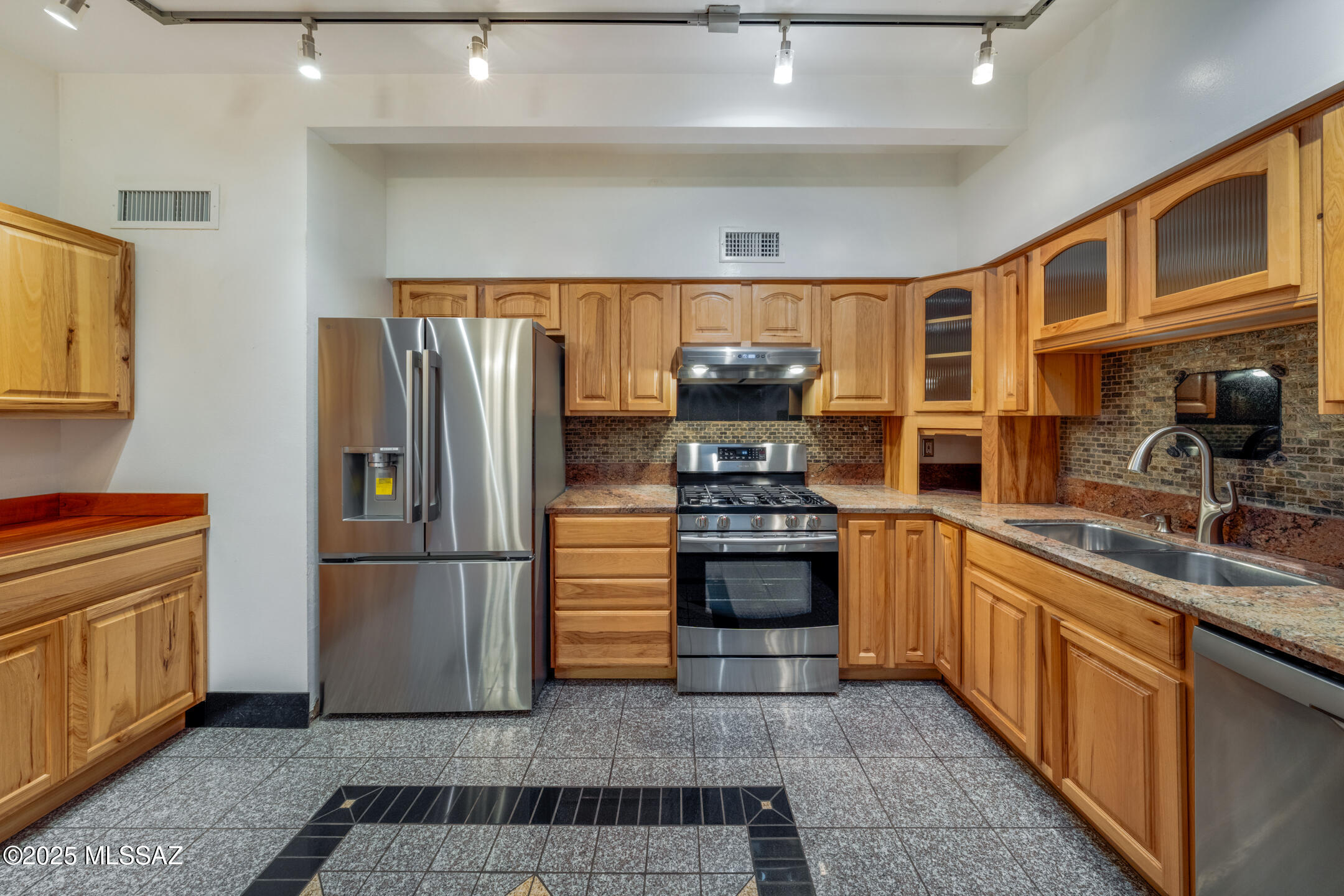 8452 E Appomattox Street