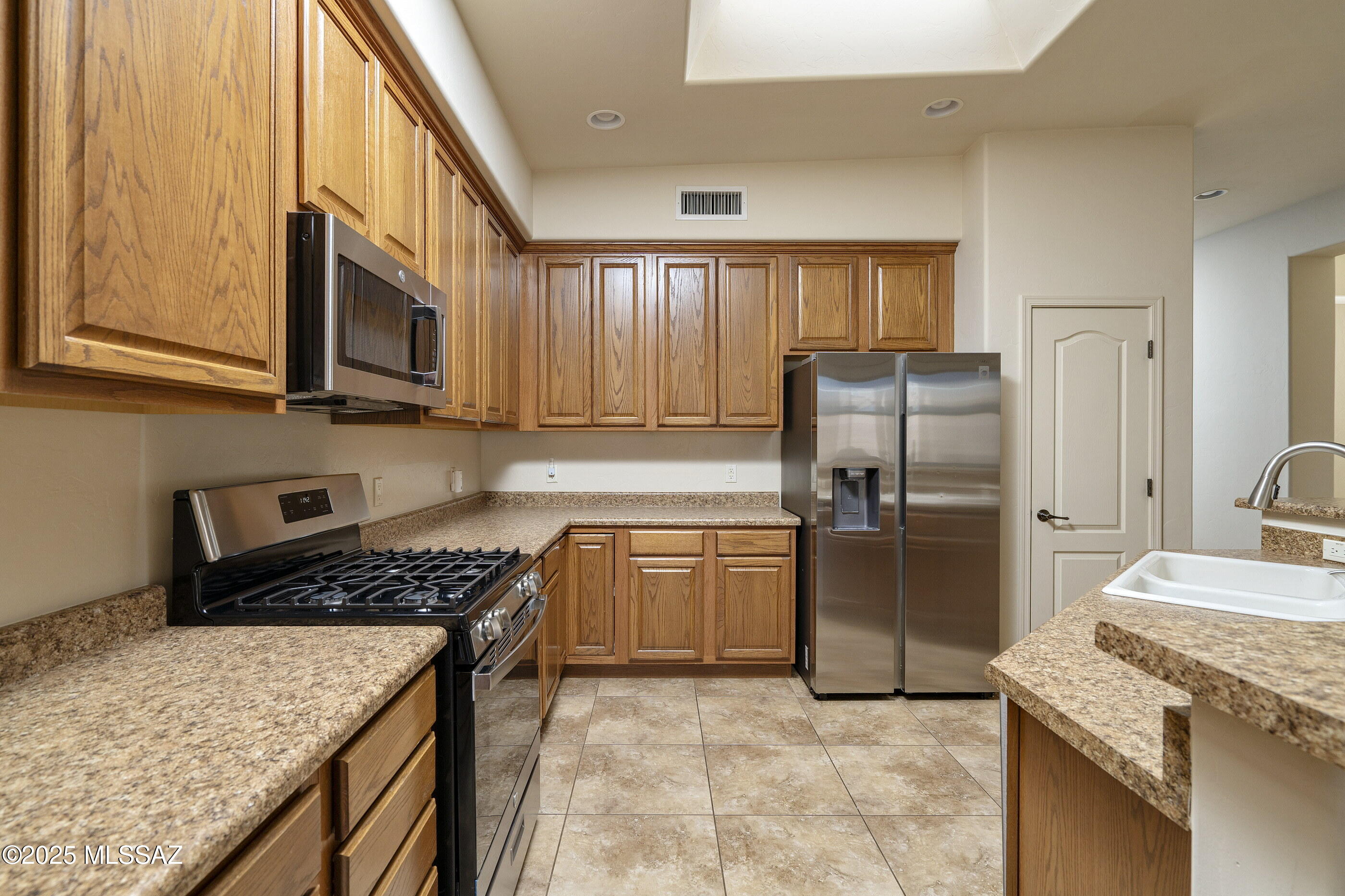 10425 S Painted Mare Drive