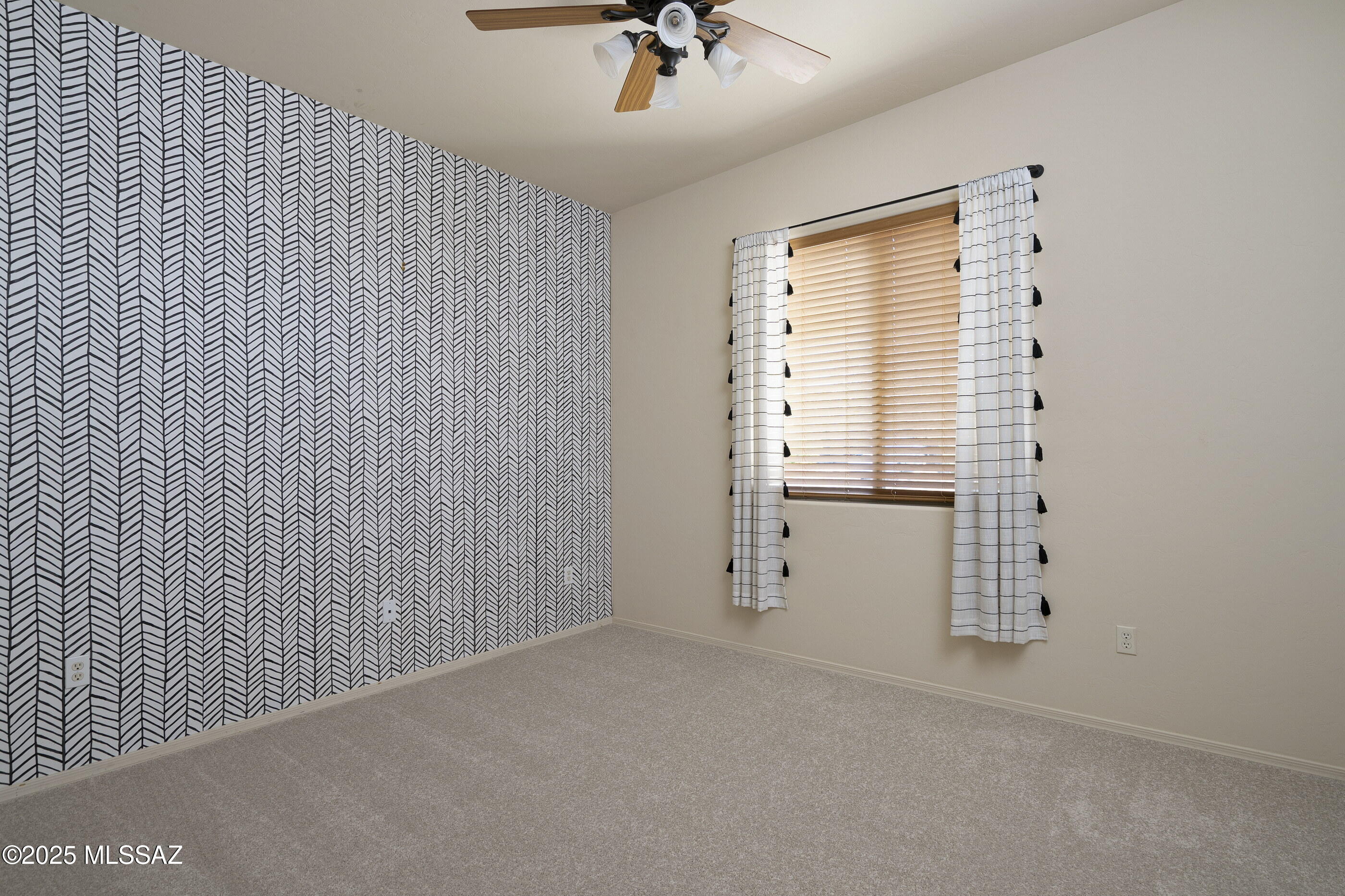 10425 S Painted Mare Drive