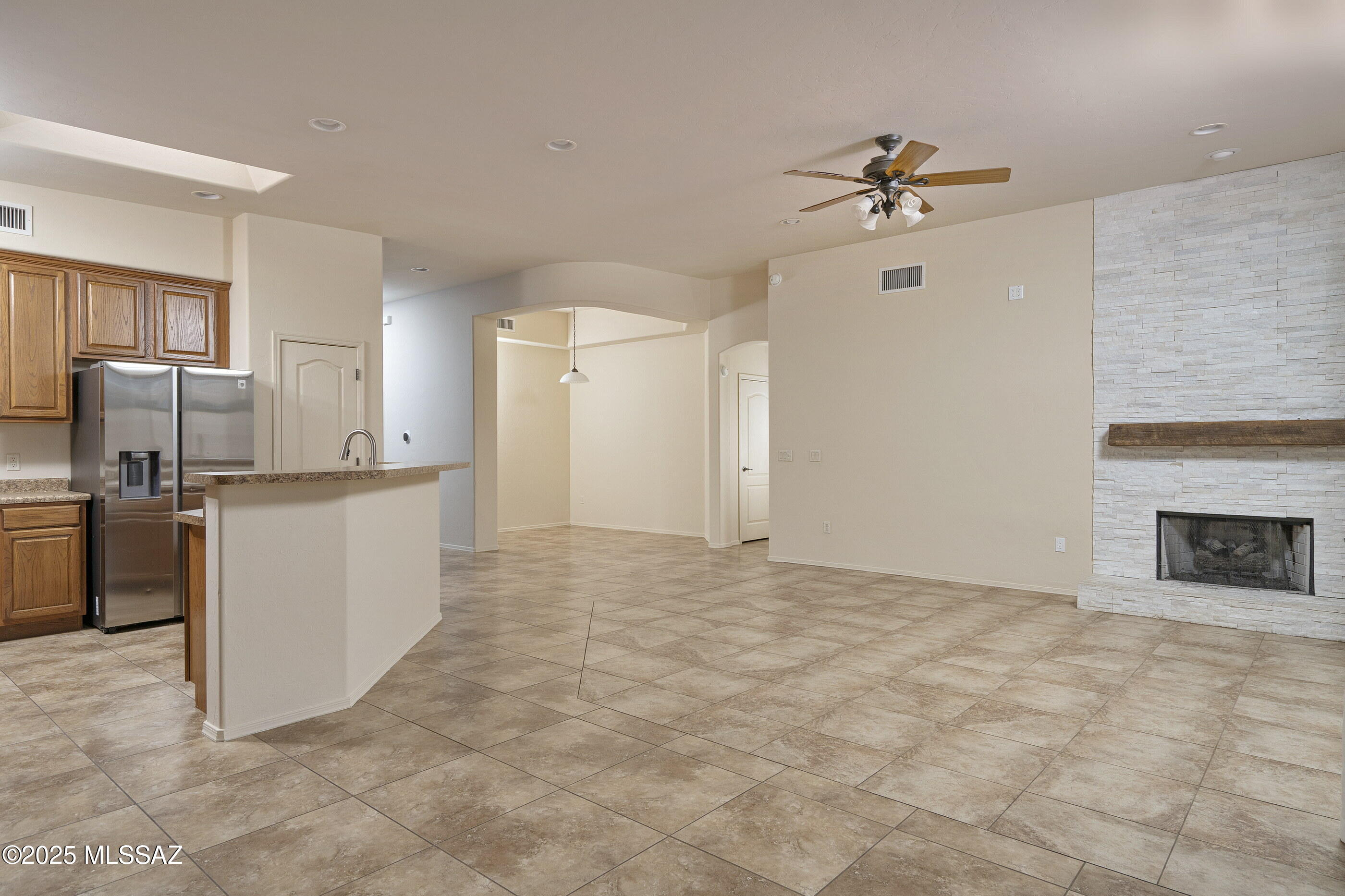 10425 S Painted Mare Drive