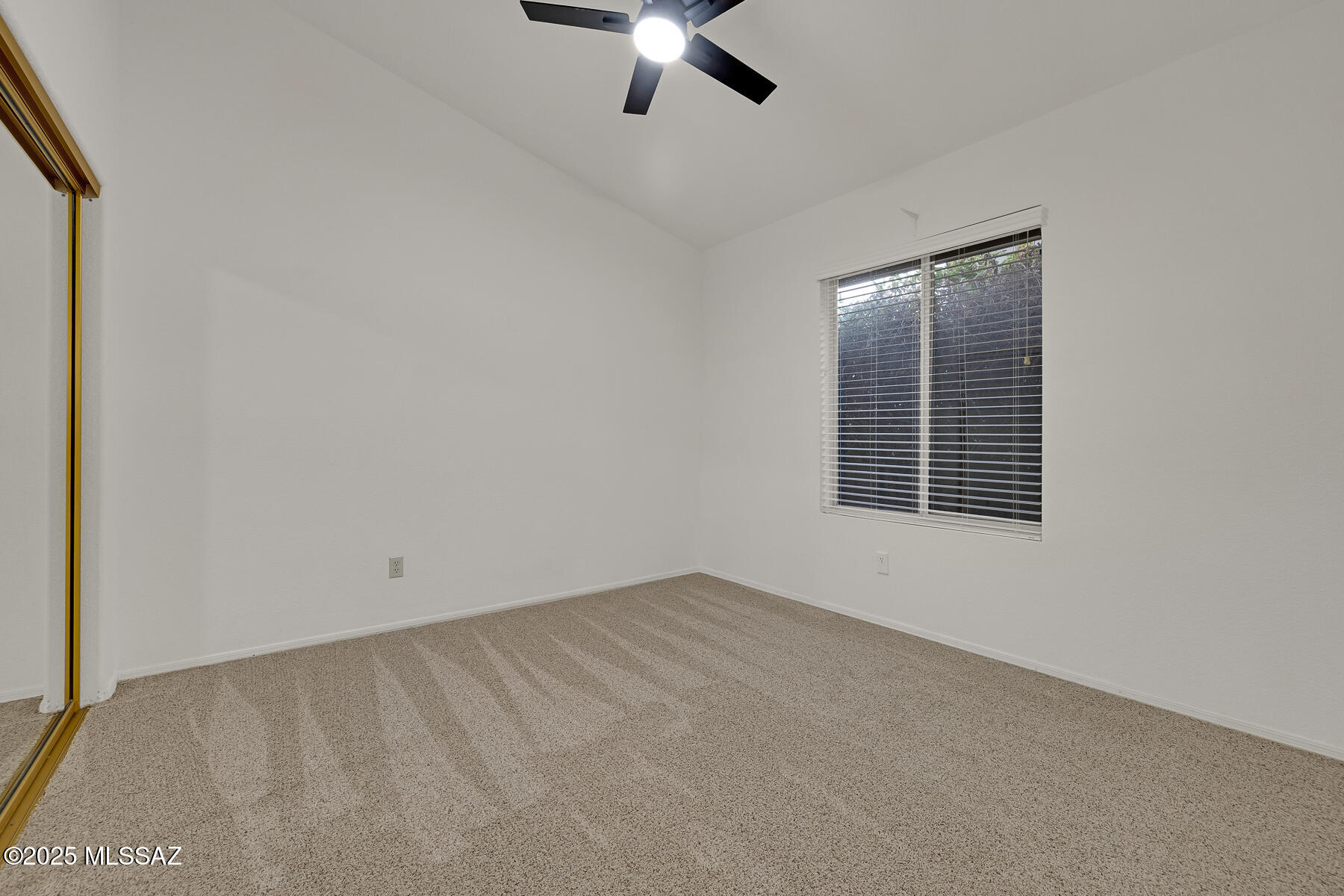 824 S Saguaro Ridge Place