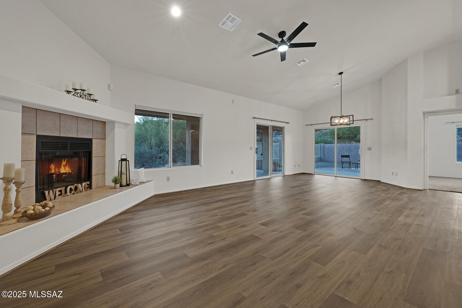 824 S Saguaro Ridge Place