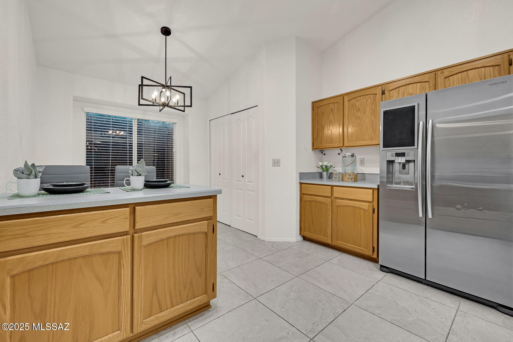 824 S Saguaro Ridge Place