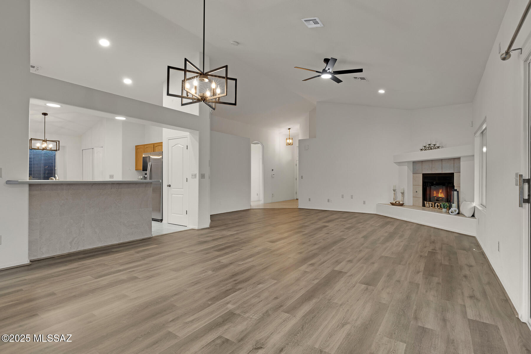 824 S Saguaro Ridge Place