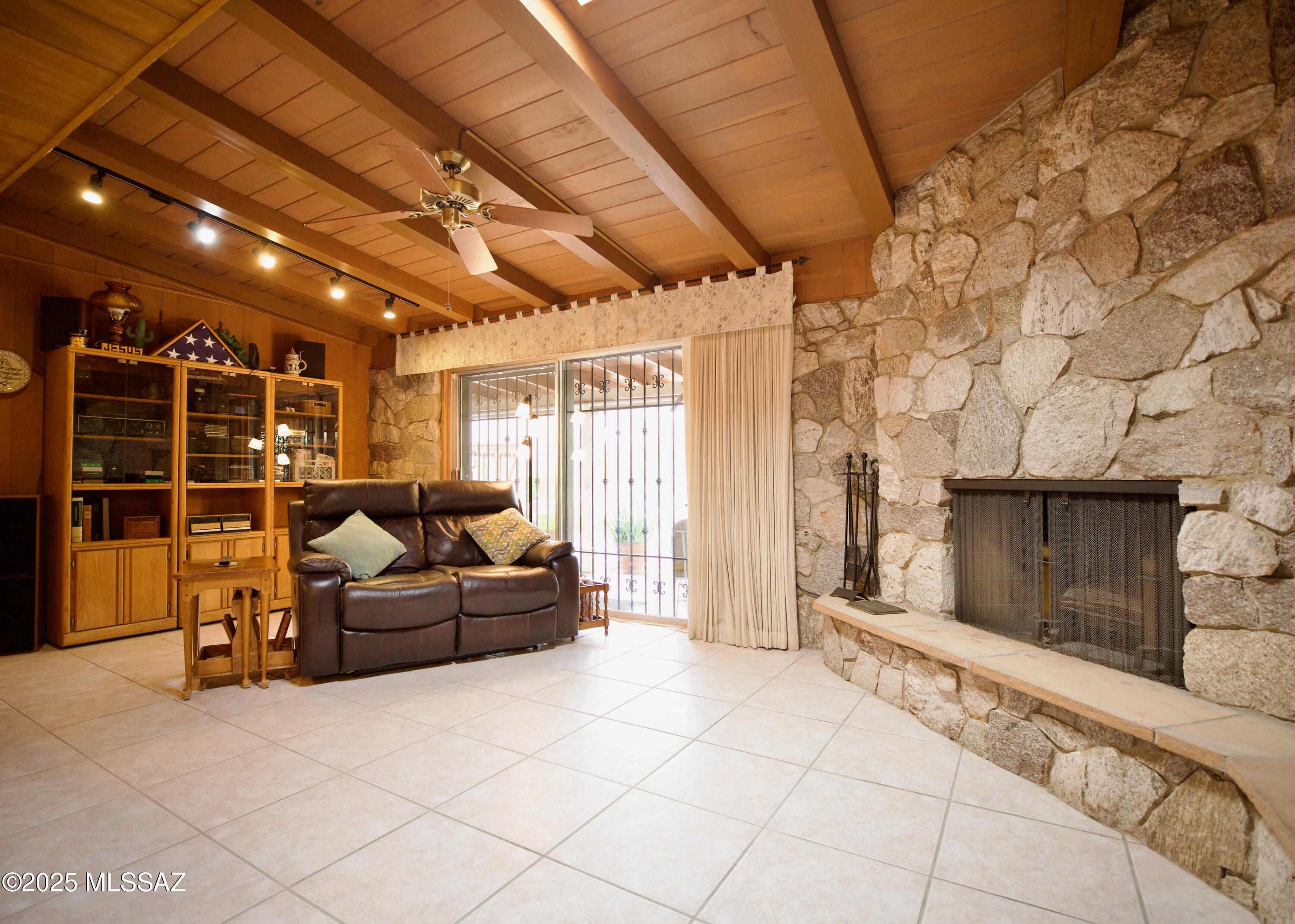 7241 N San Pasquale Avenue