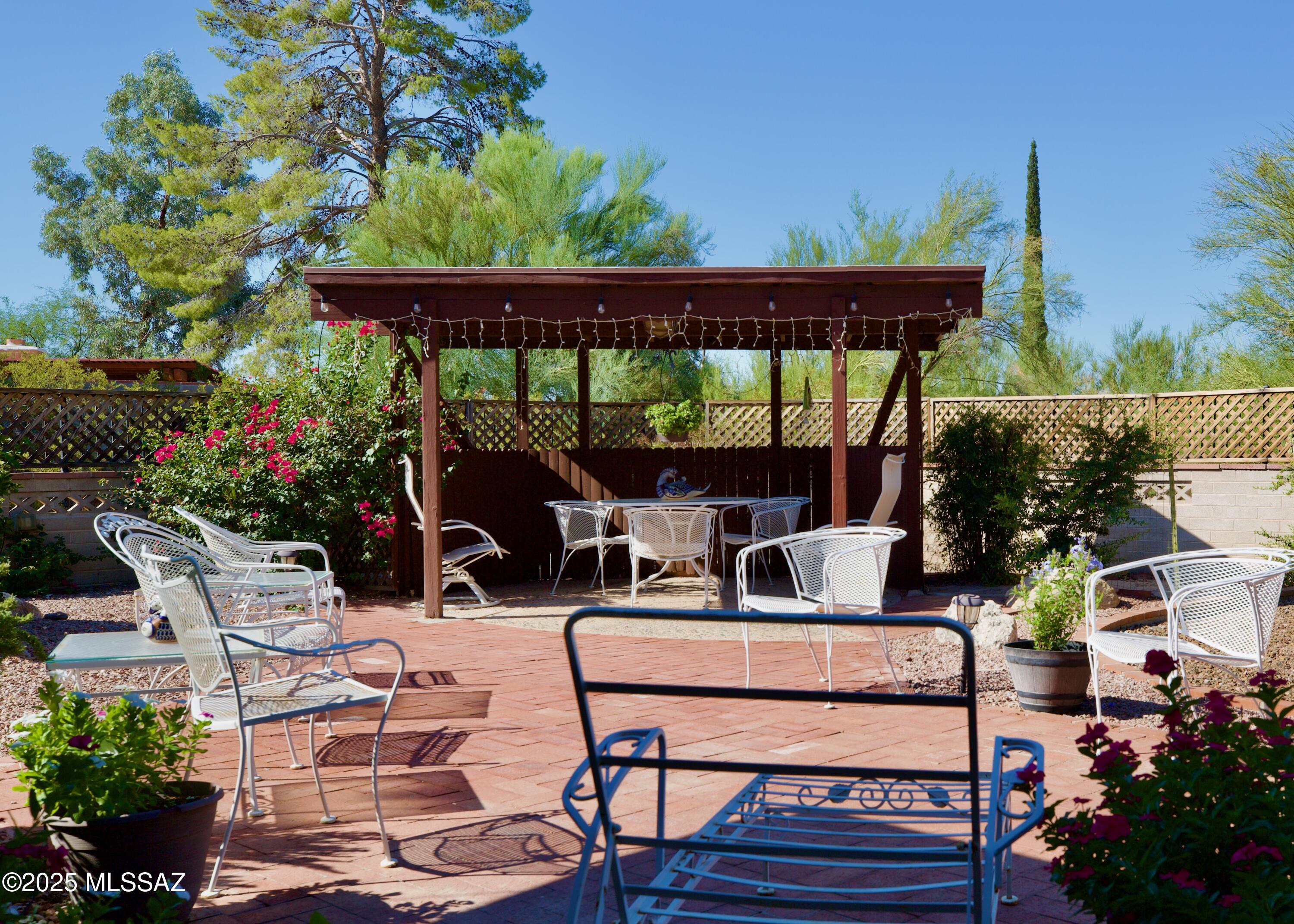 7241 N San Pasquale Avenue