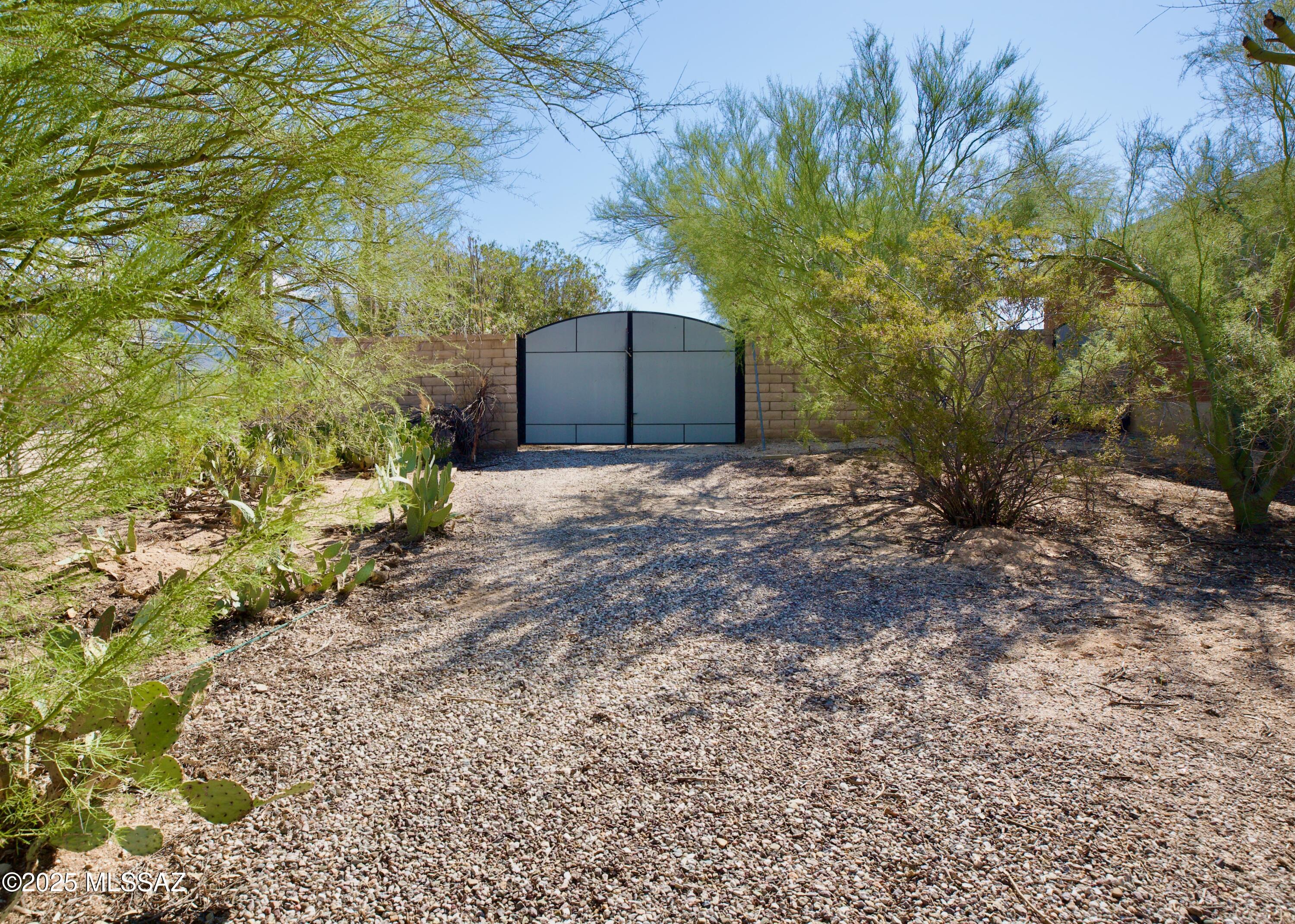 7241 N San Pasquale Avenue