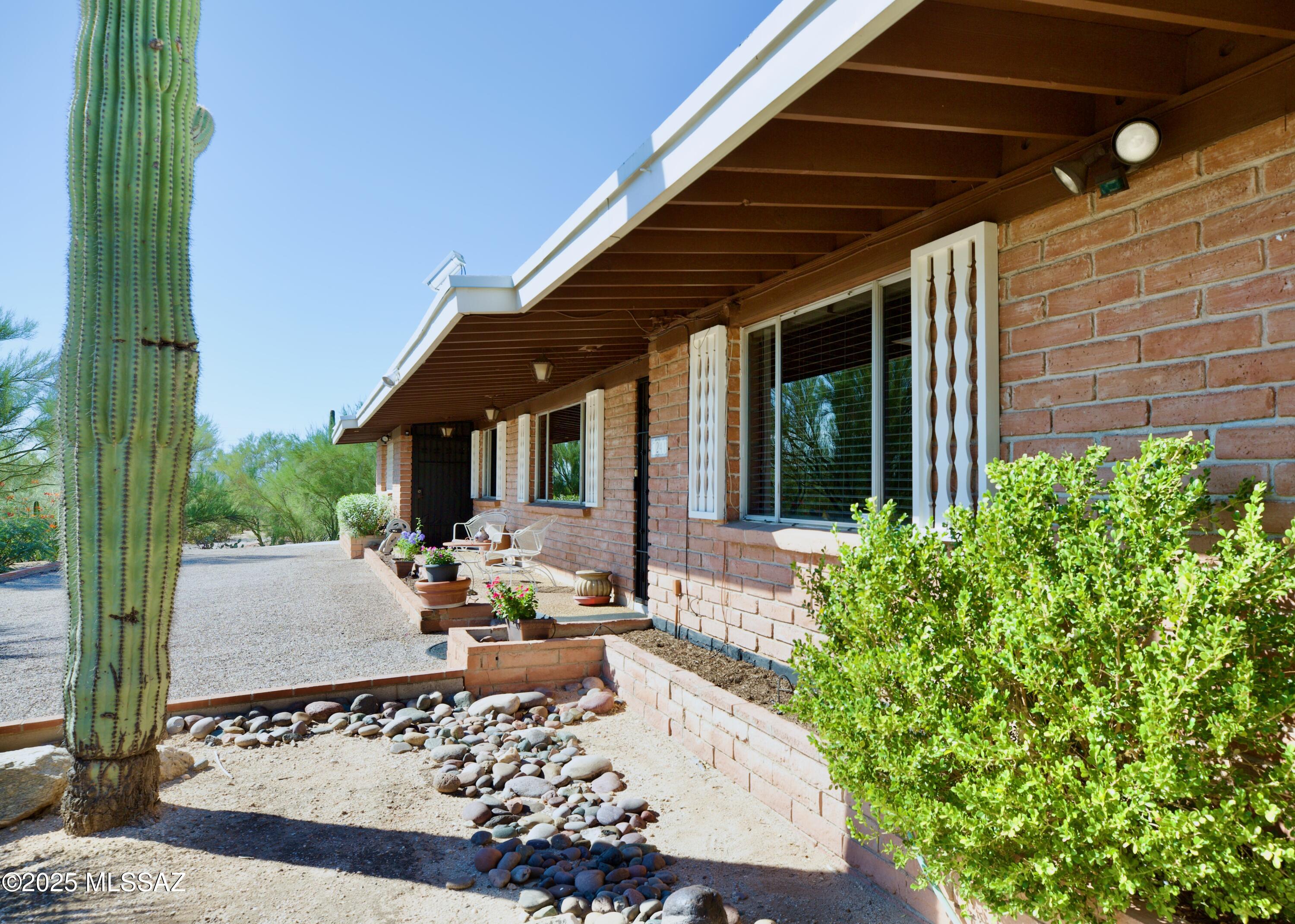 7241 N San Pasquale Avenue