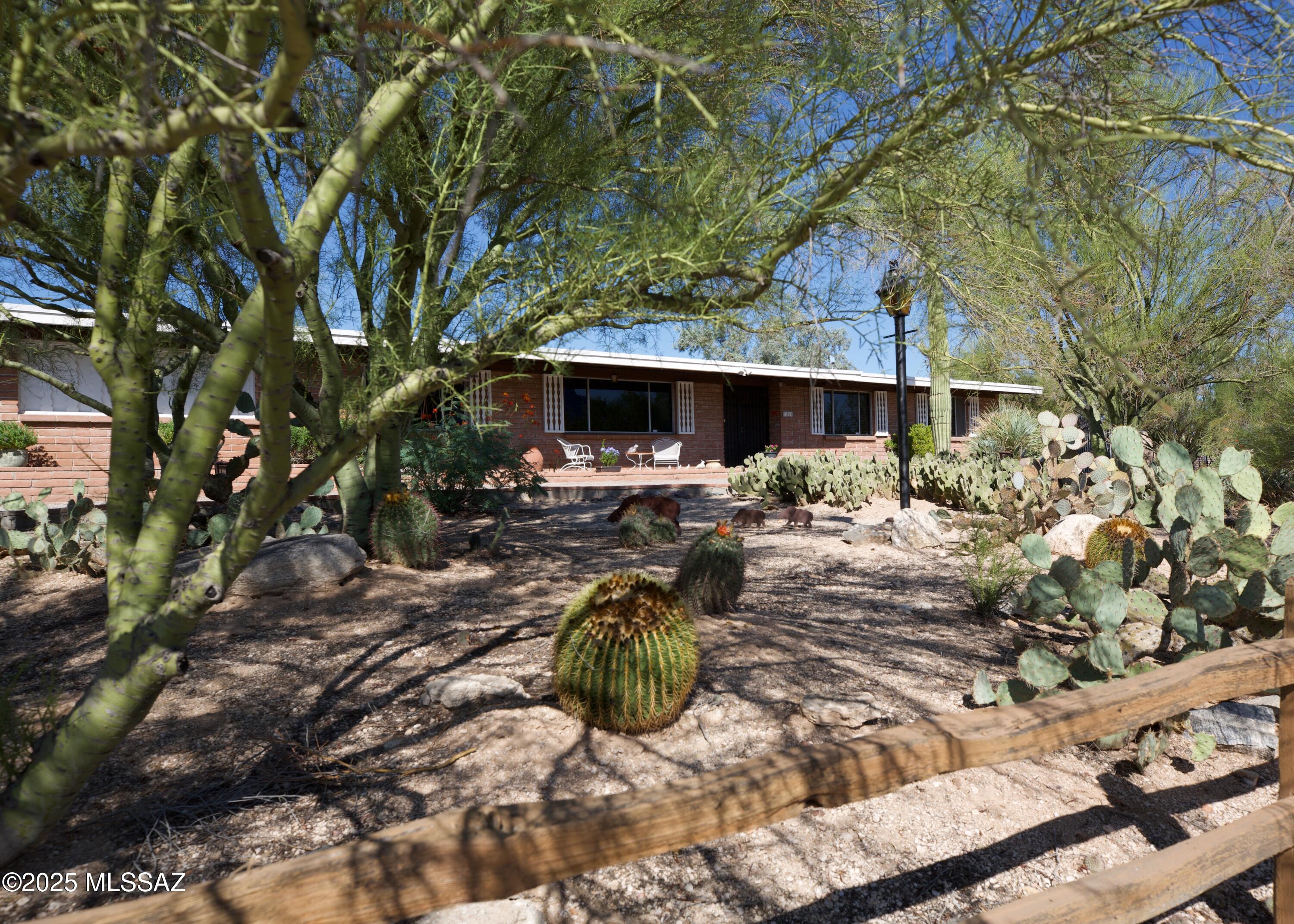 7241 N San Pasquale Avenue