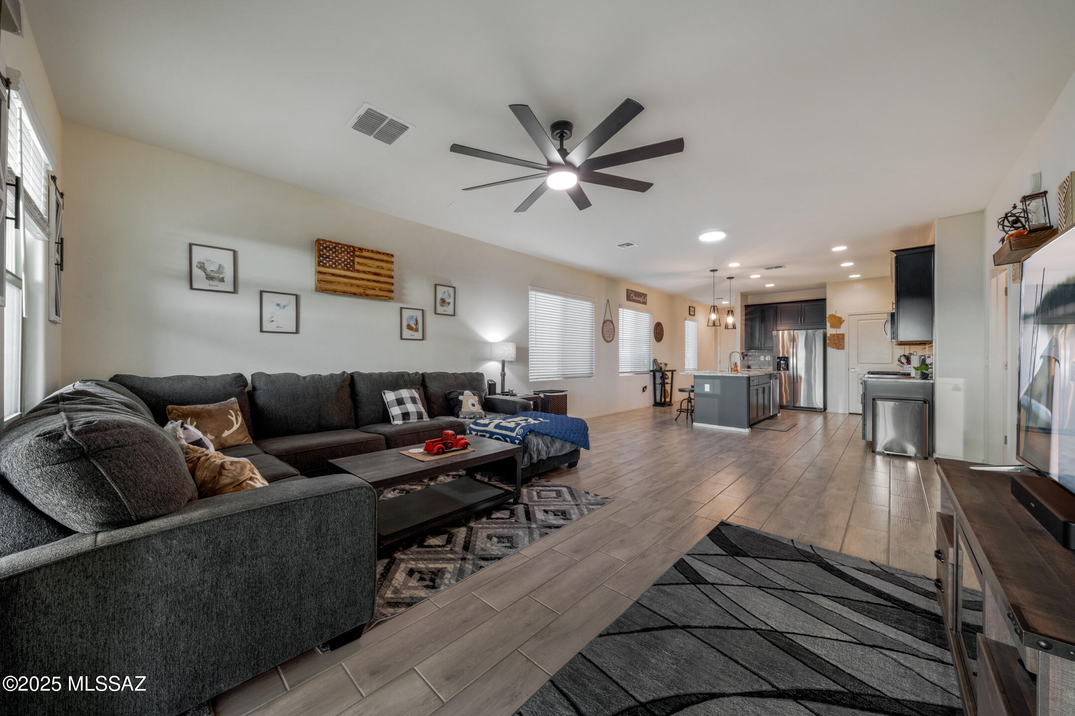 14734 S Avenida Lago De Plata