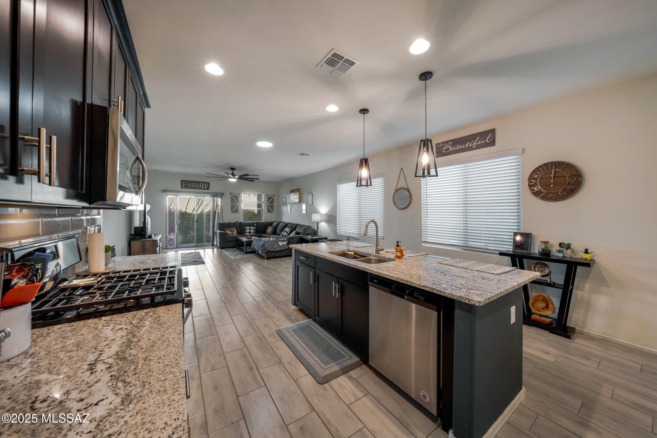 14734 S Avenida Lago De Plata