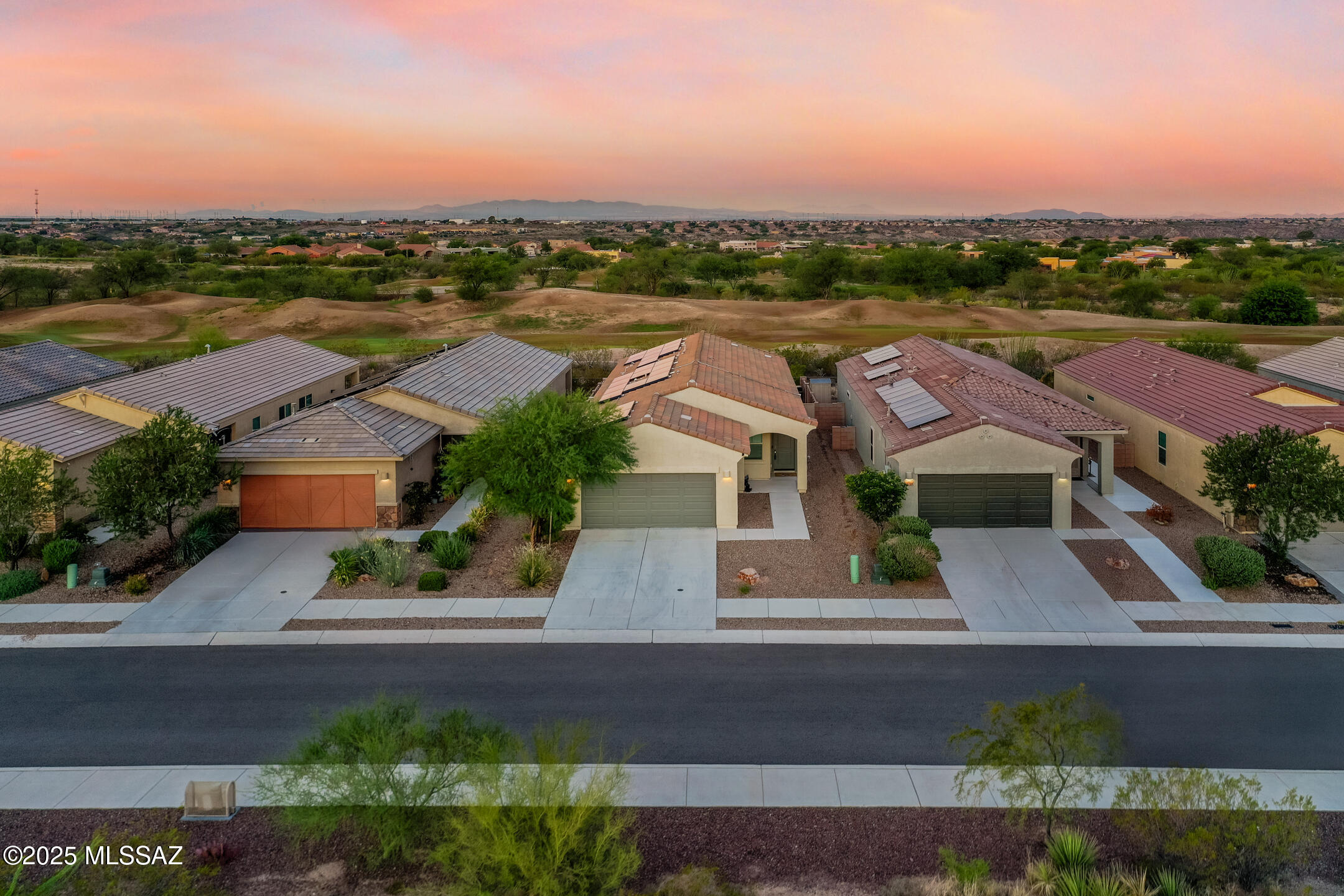 14734 S Avenida Lago De Plata