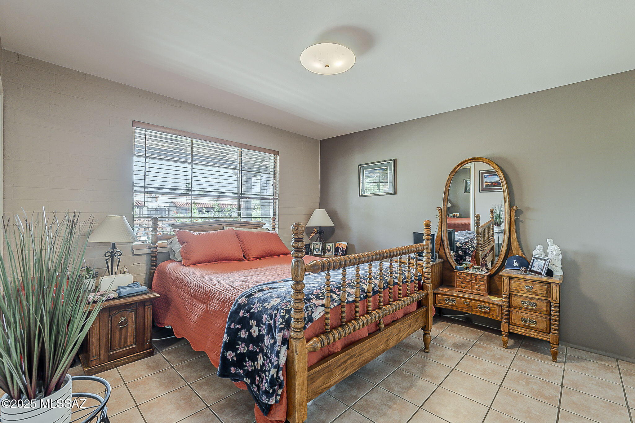 146 S Paseo Quinta Unit: D