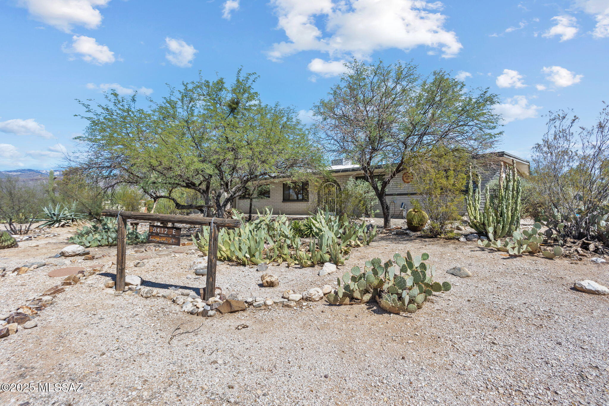 9412 E Loma Linda Place