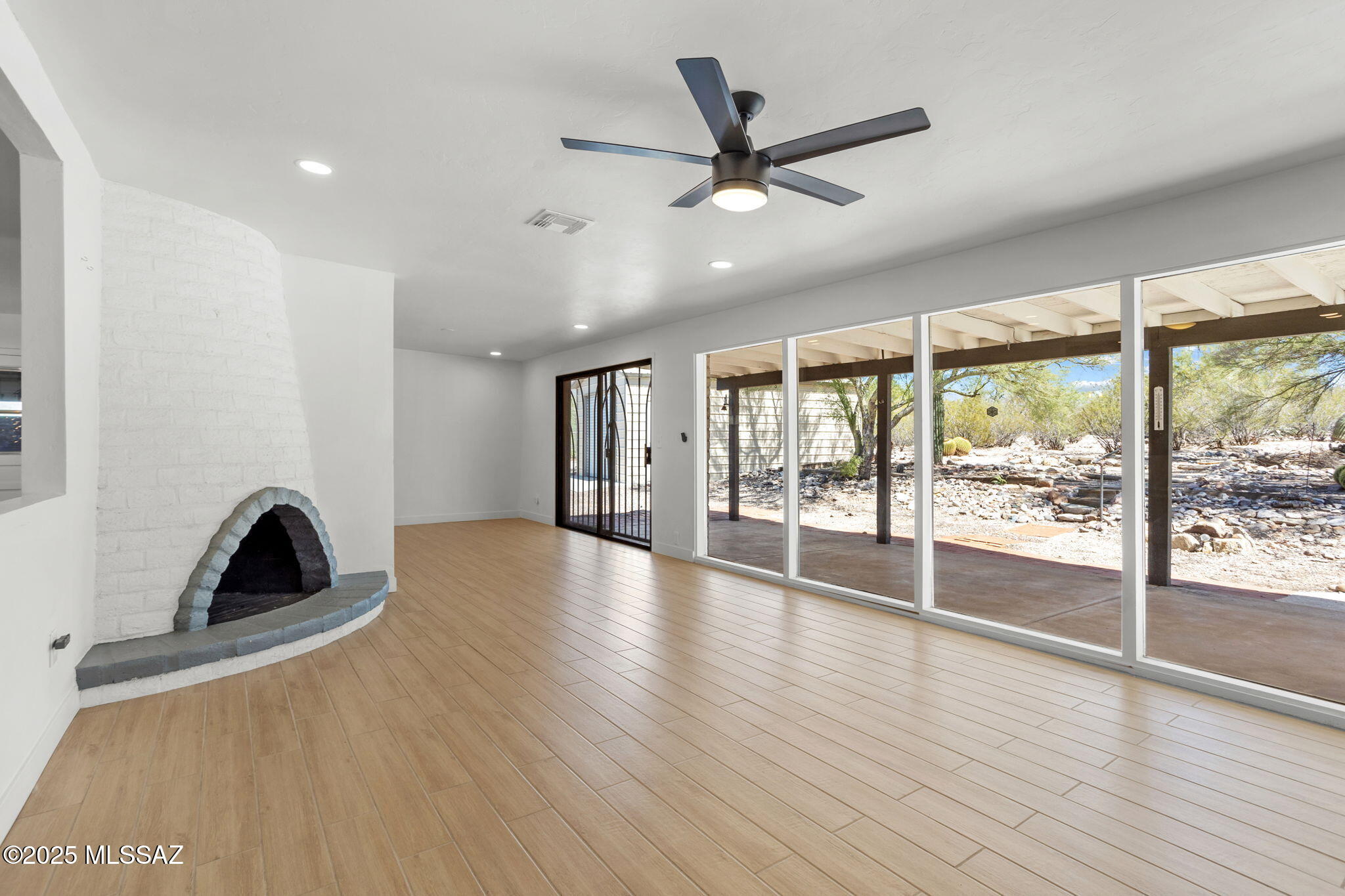 9412 E Loma Linda Place