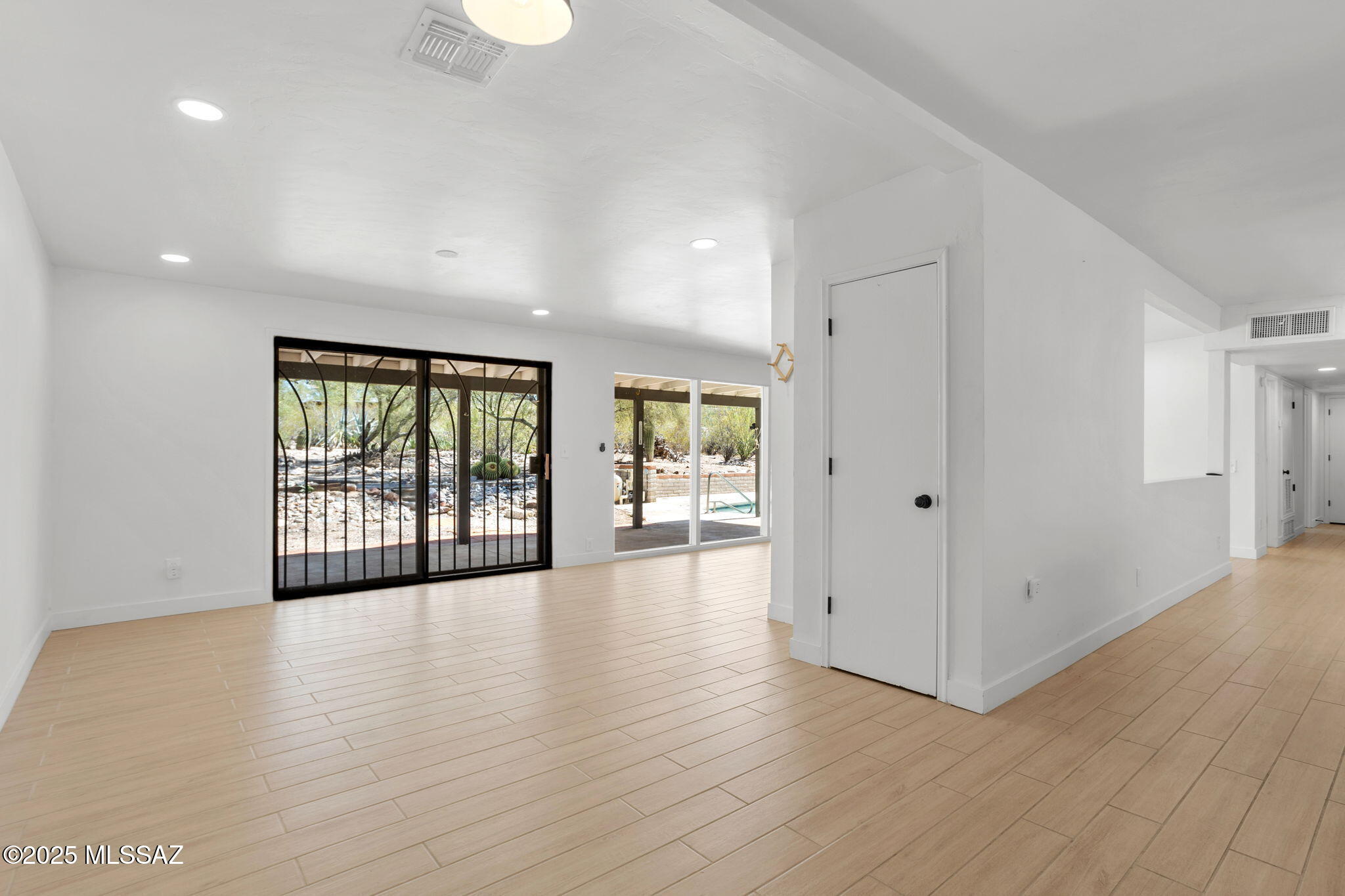 9412 E Loma Linda Place