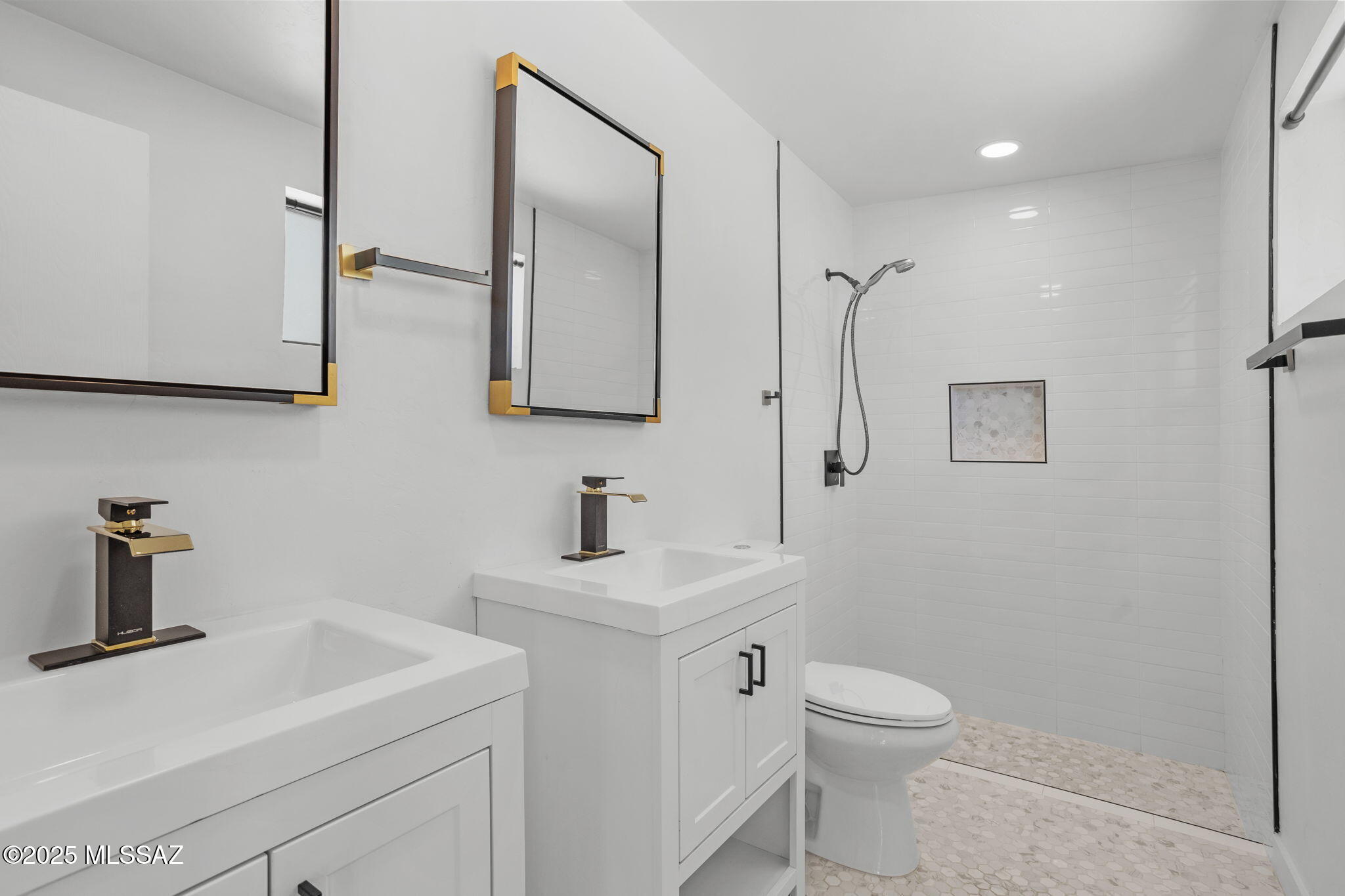 9412 E Loma Linda Place