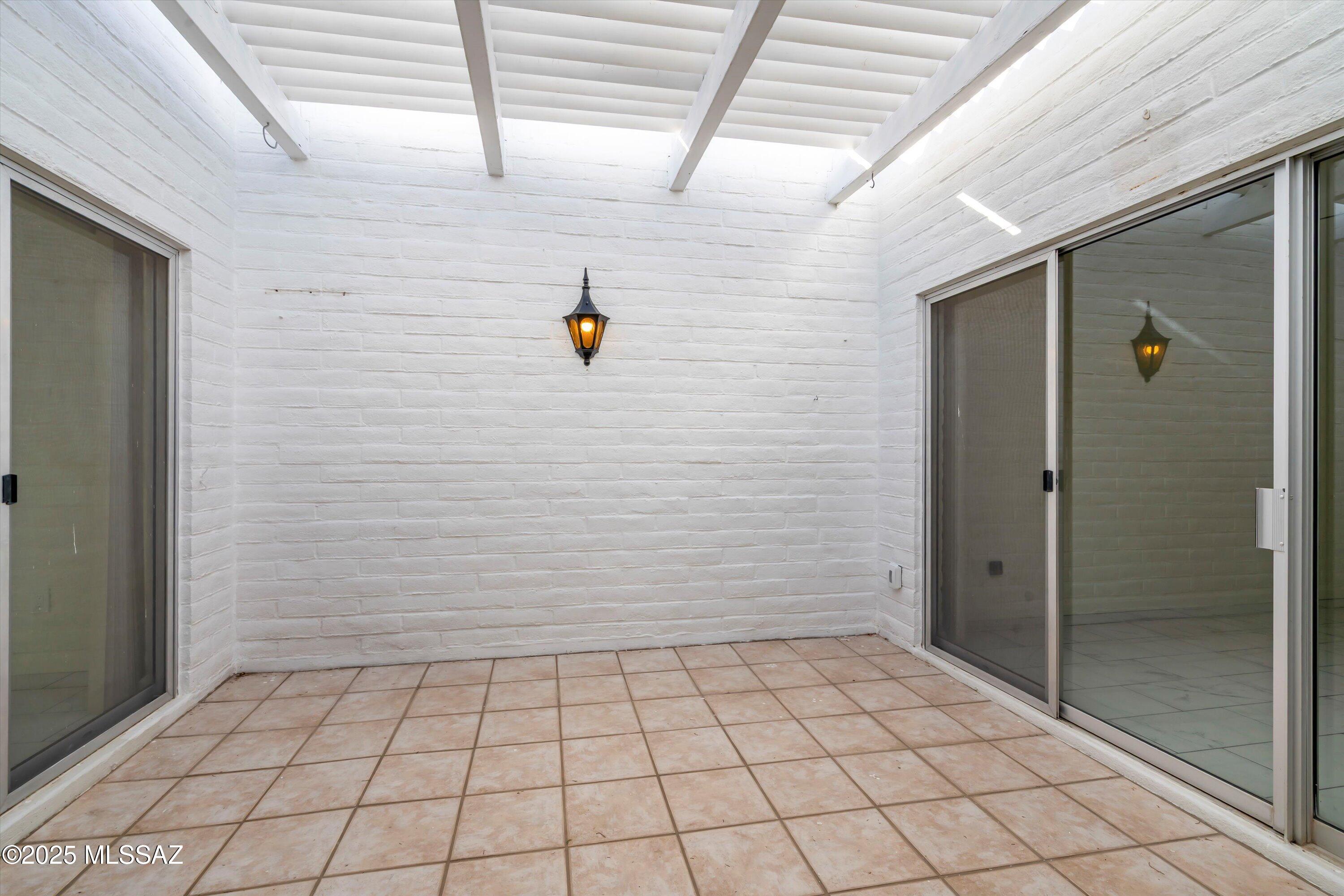 700 W Roller Coaster Road