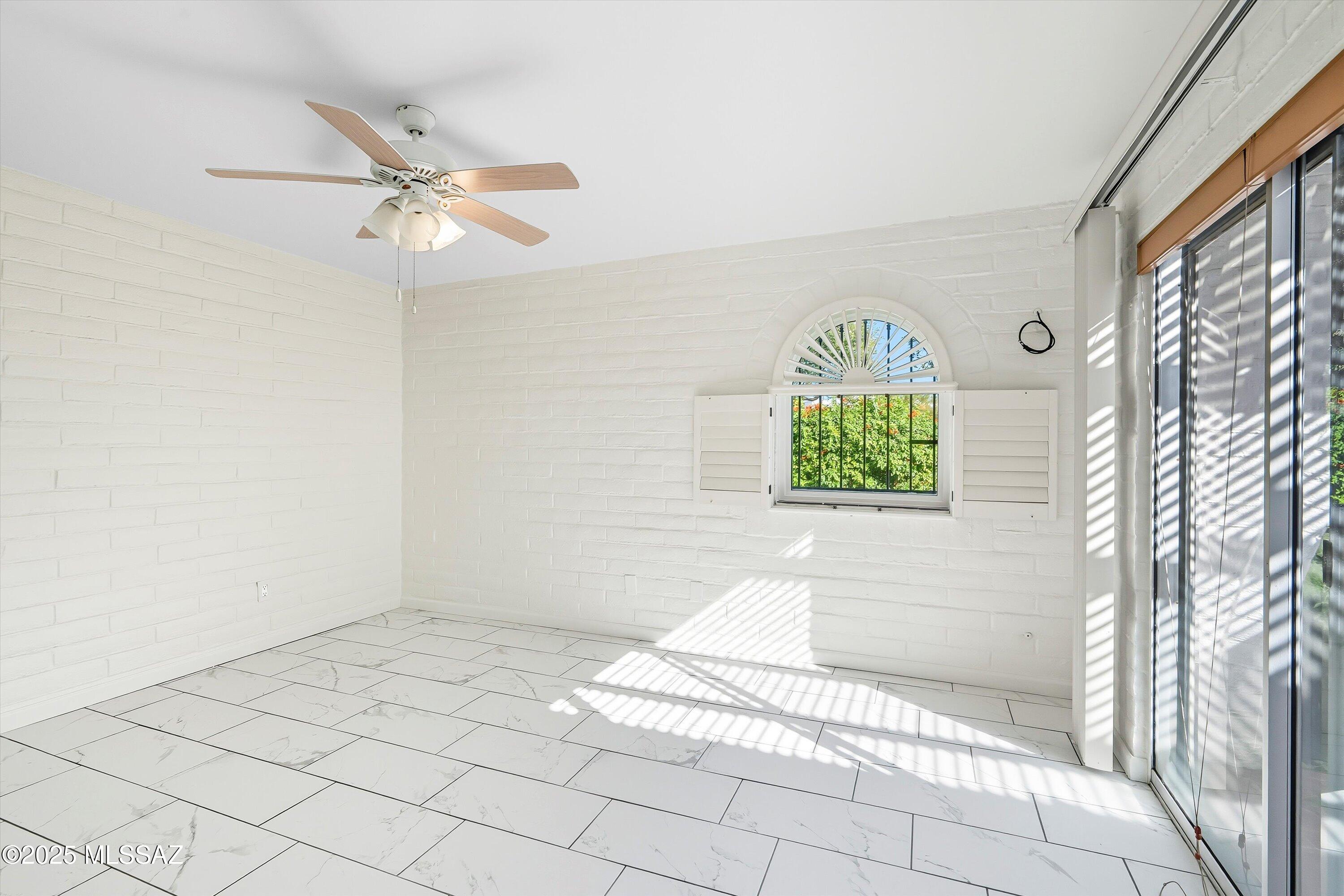 700 W Roller Coaster Road