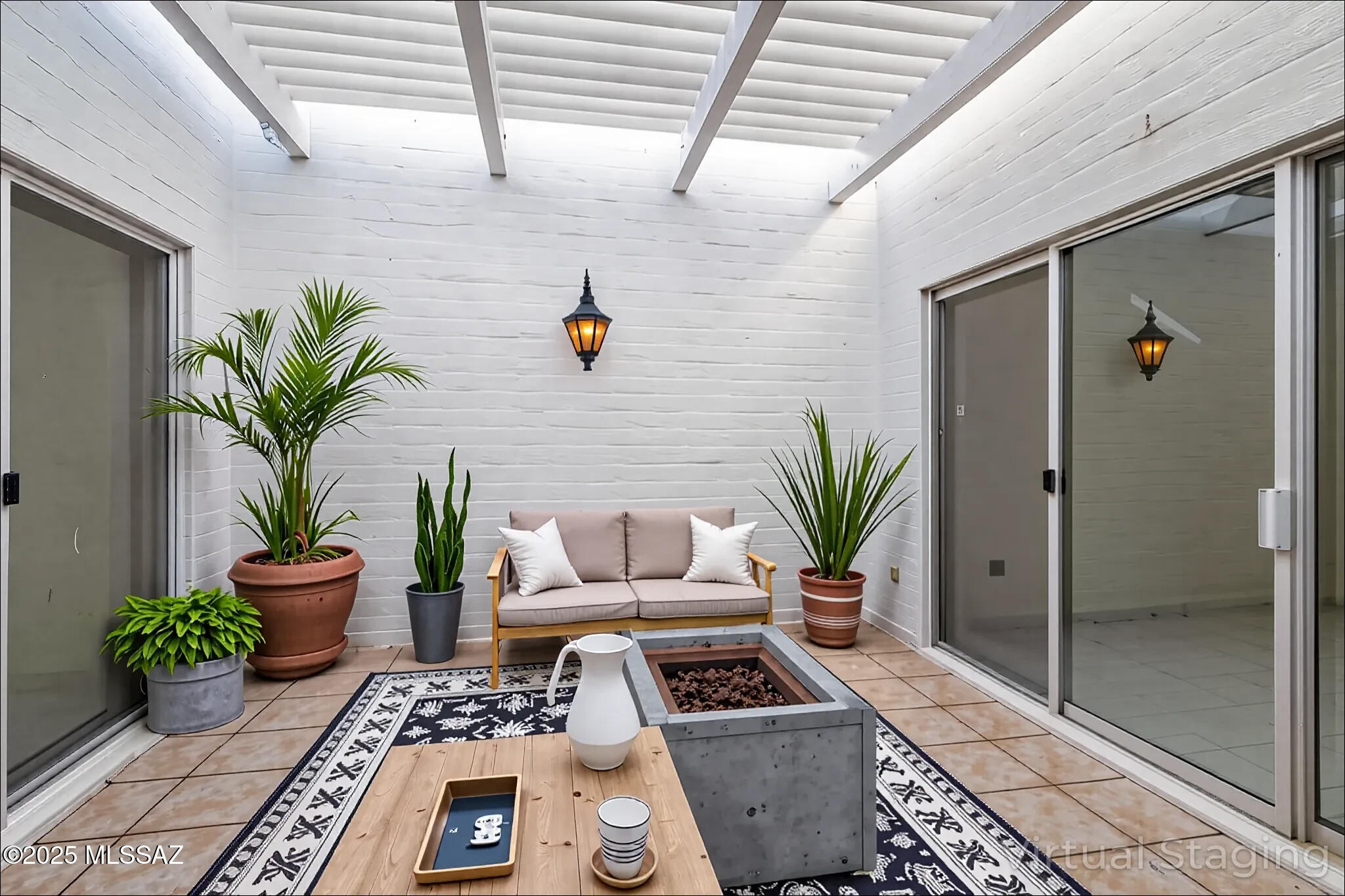 700 W Roller Coaster Road