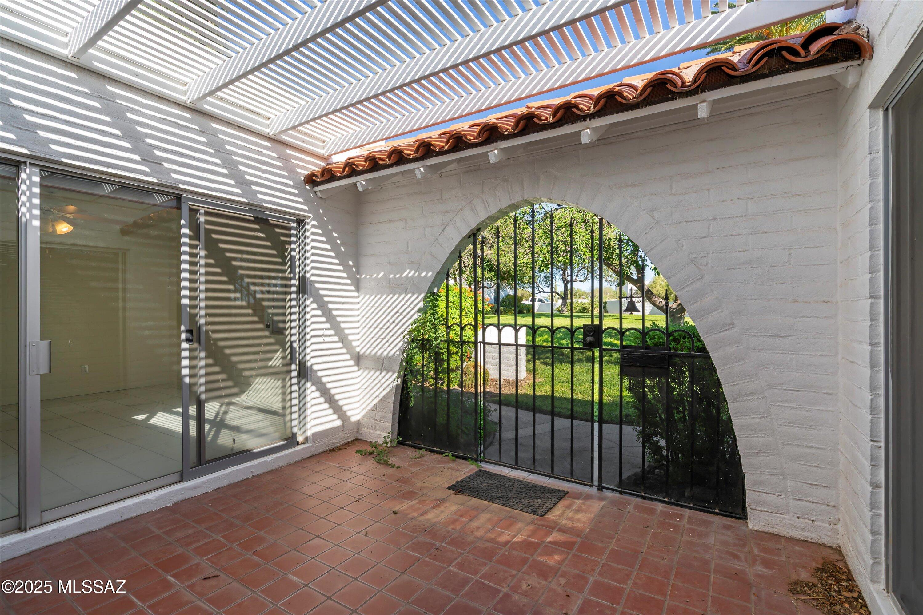 700 W Roller Coaster Road