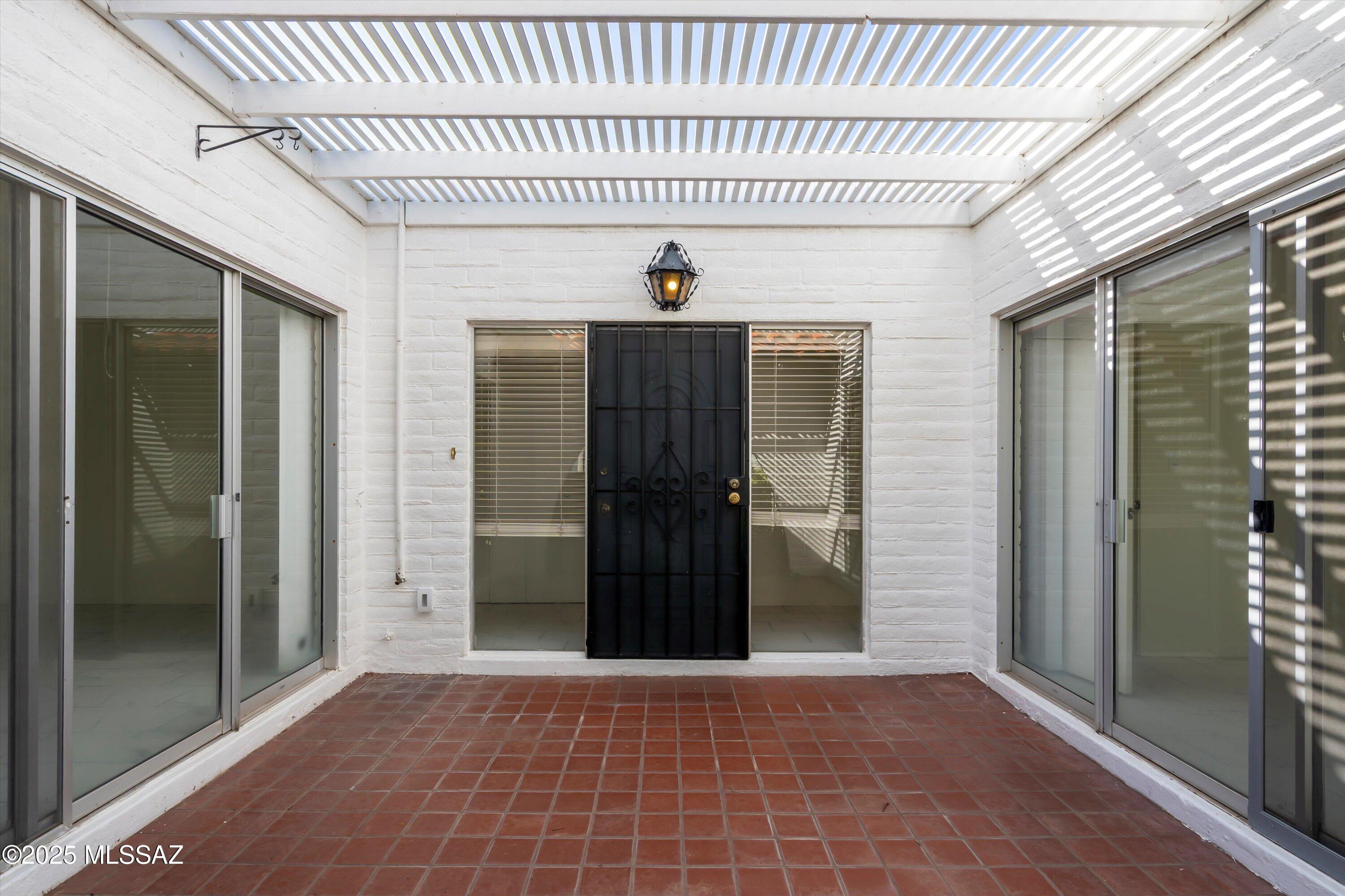 700 W Roller Coaster Road