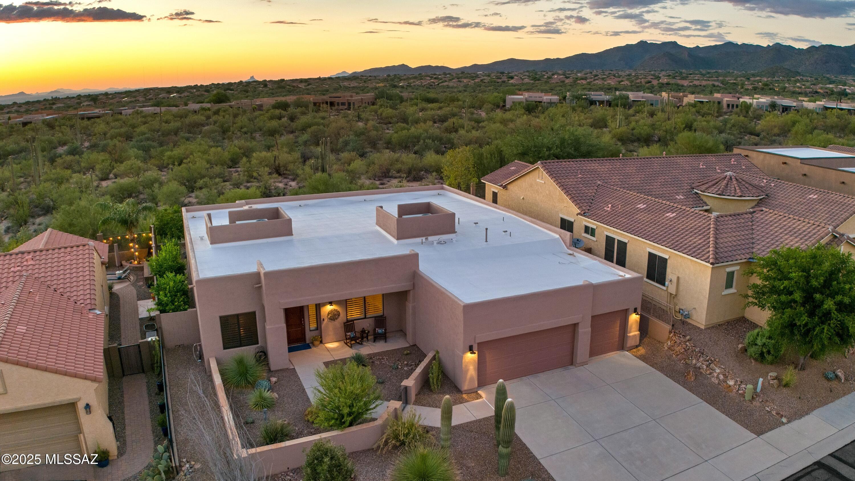 12433 N Golden Mirror Drive