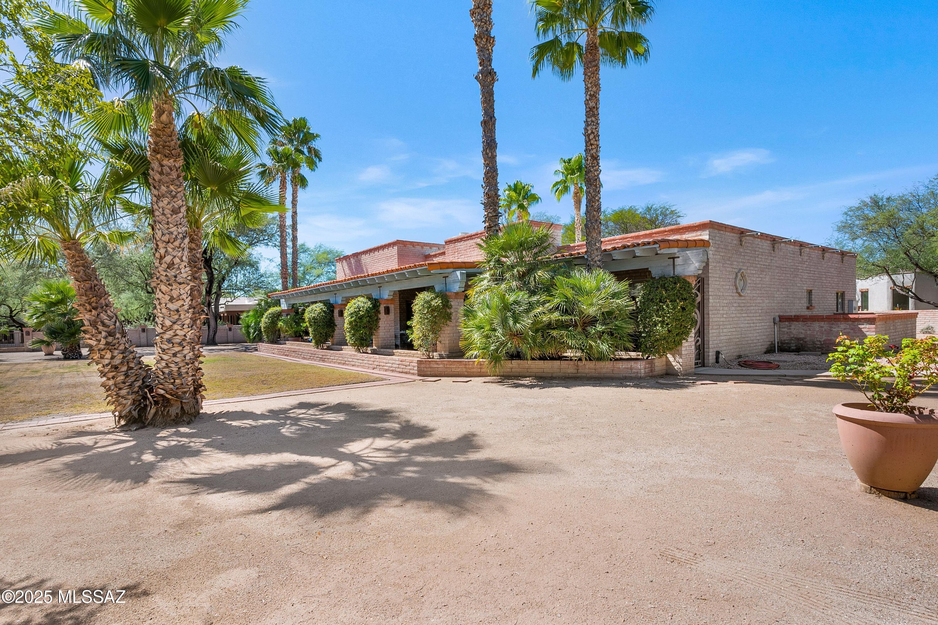 12513 E Jeffers Place